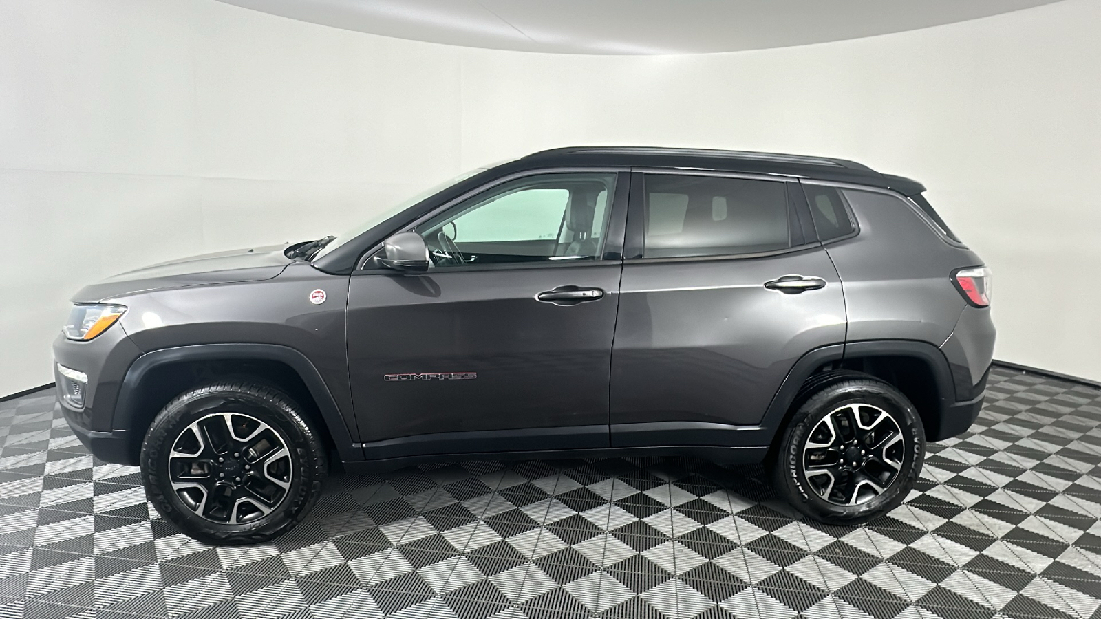 2020 Jeep Compass Trailhawk 10