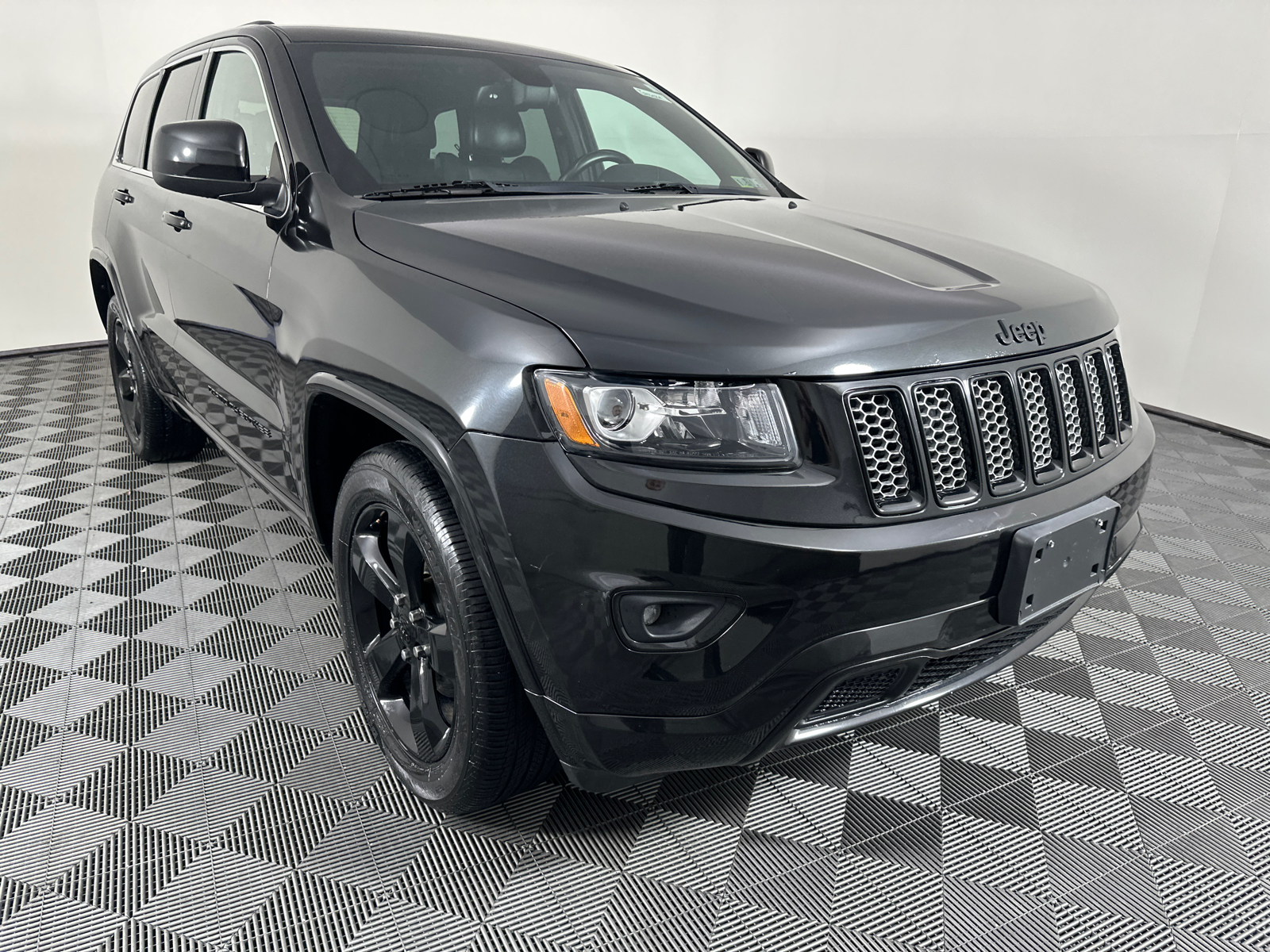 2015 Jeep Grand Cherokee Altitude 2