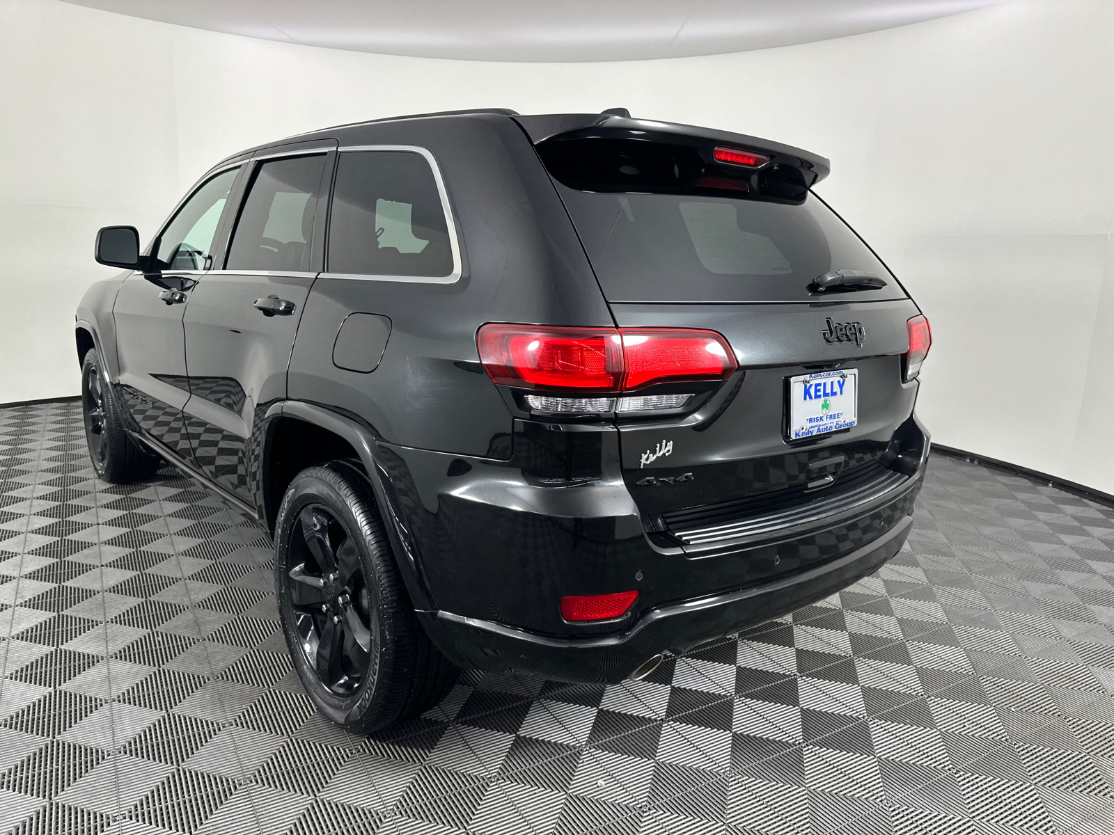 2015 Jeep Grand Cherokee Altitude 11