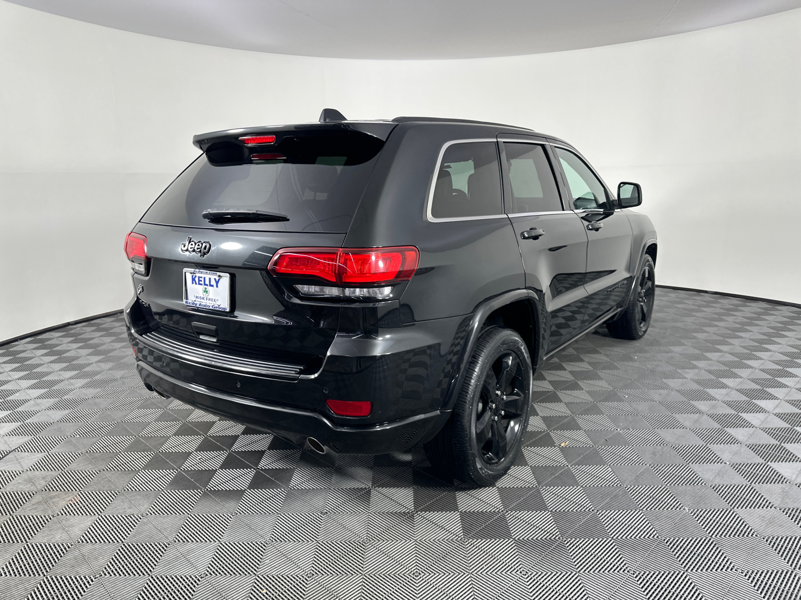 2015 Jeep Grand Cherokee Altitude 17