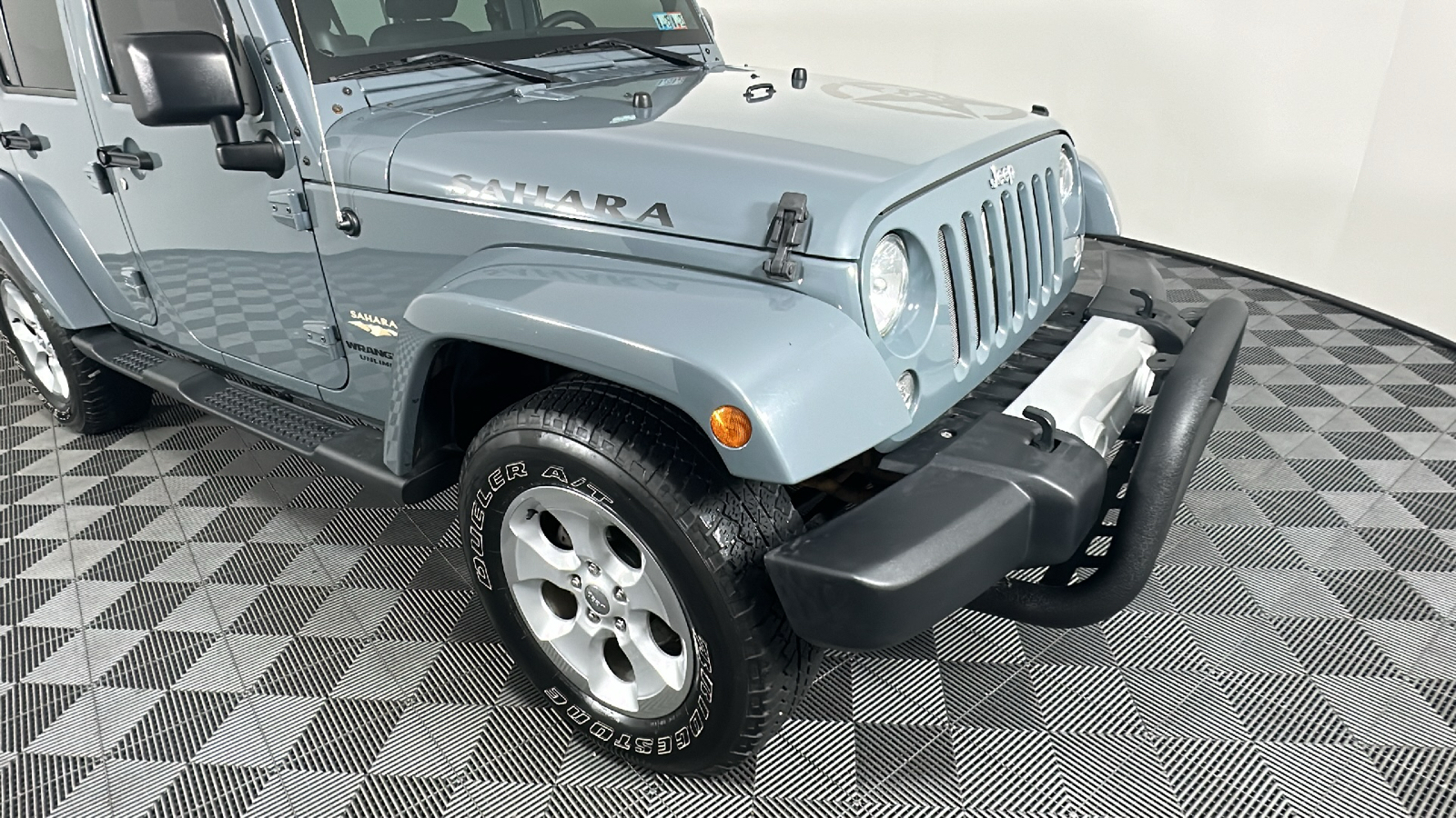 2014 Jeep Wrangler Unlimited Sahara 2