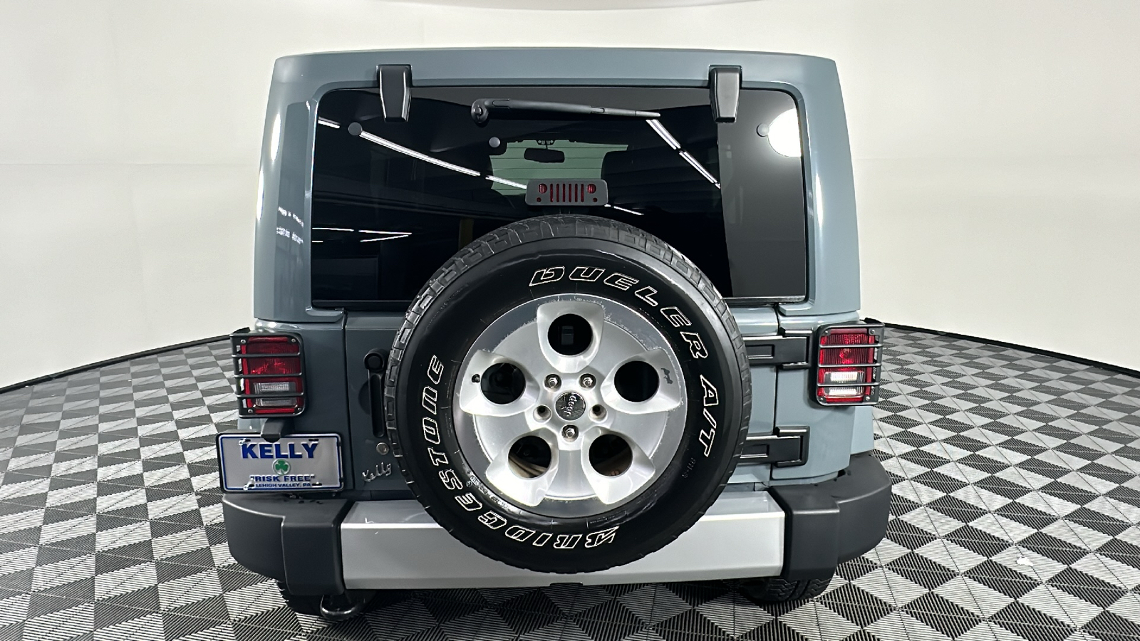 2014 Jeep Wrangler Unlimited Sahara 15