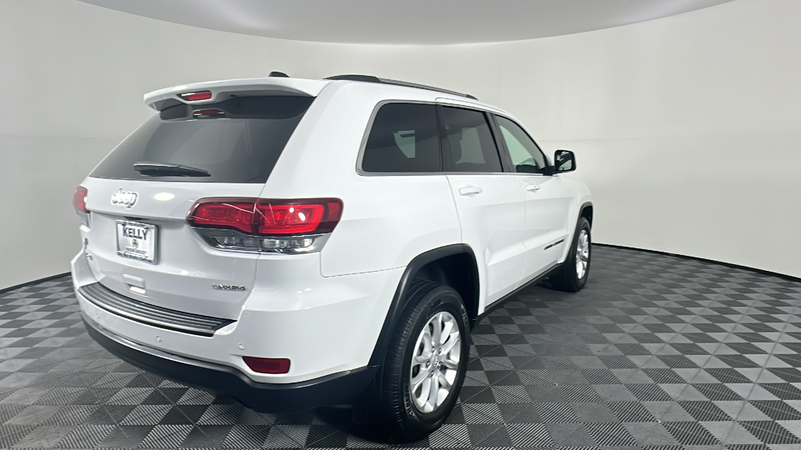 2021 Jeep Grand Cherokee Laredo X 19