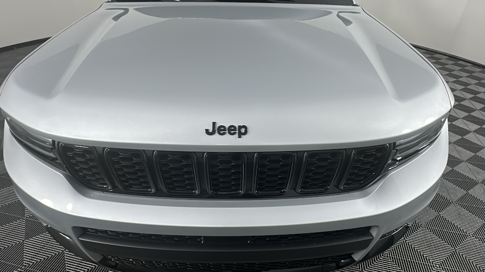2024 Jeep Grand Cherokee L Altitude 5