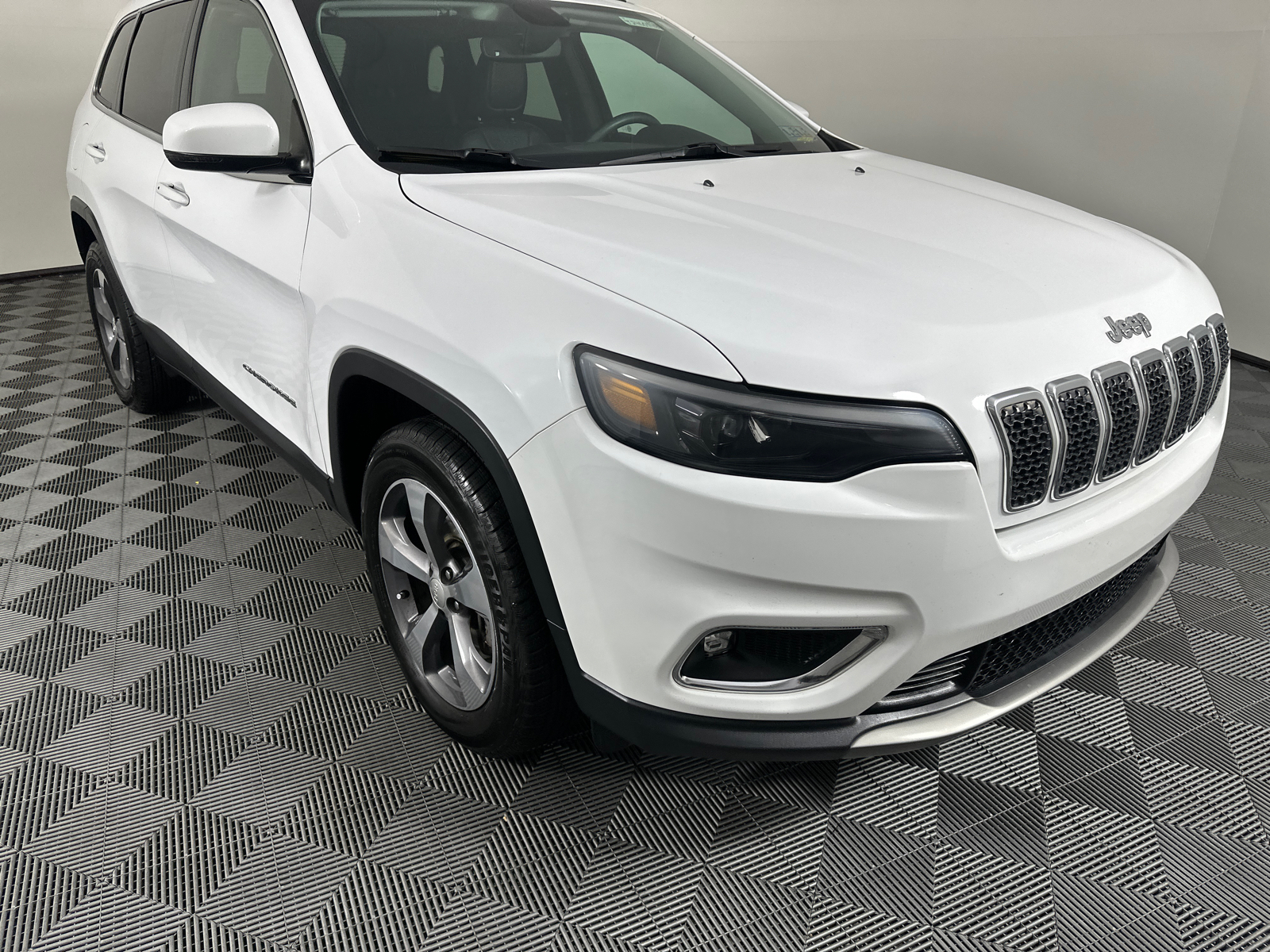 2019 Jeep Cherokee Limited 2