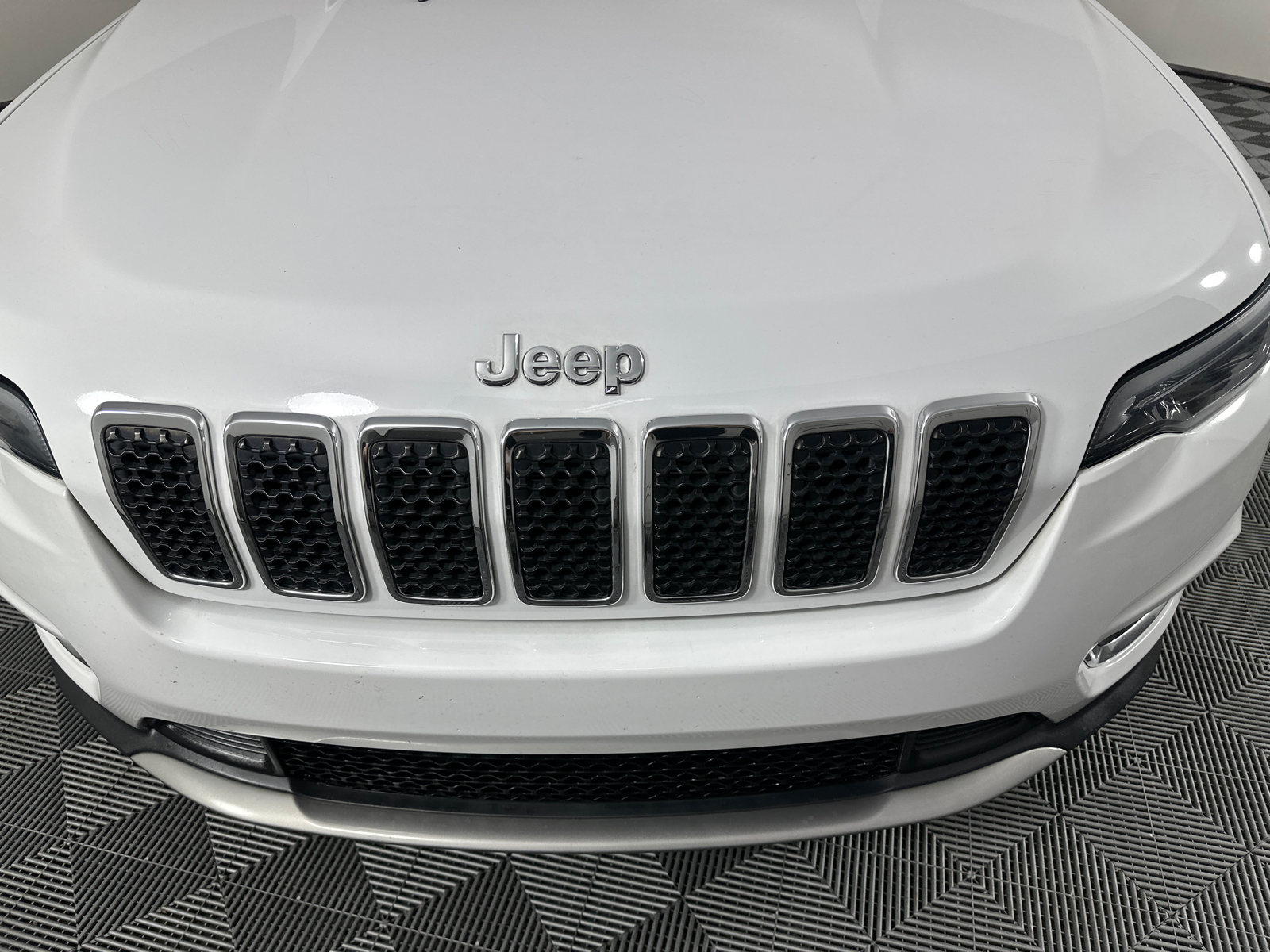 2019 Jeep Cherokee Limited 5