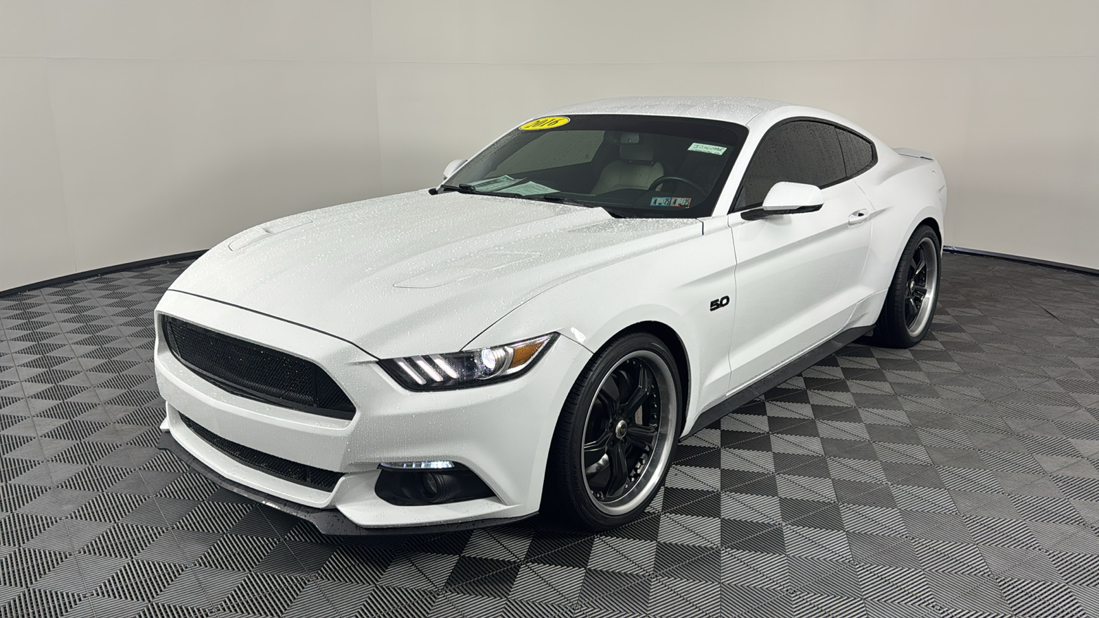 2016 Ford Mustang GT Premium 3