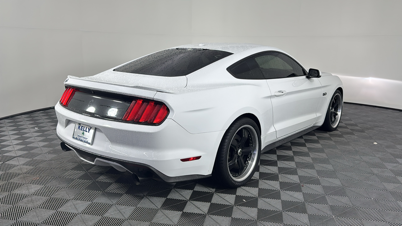 2016 Ford Mustang GT Premium 8