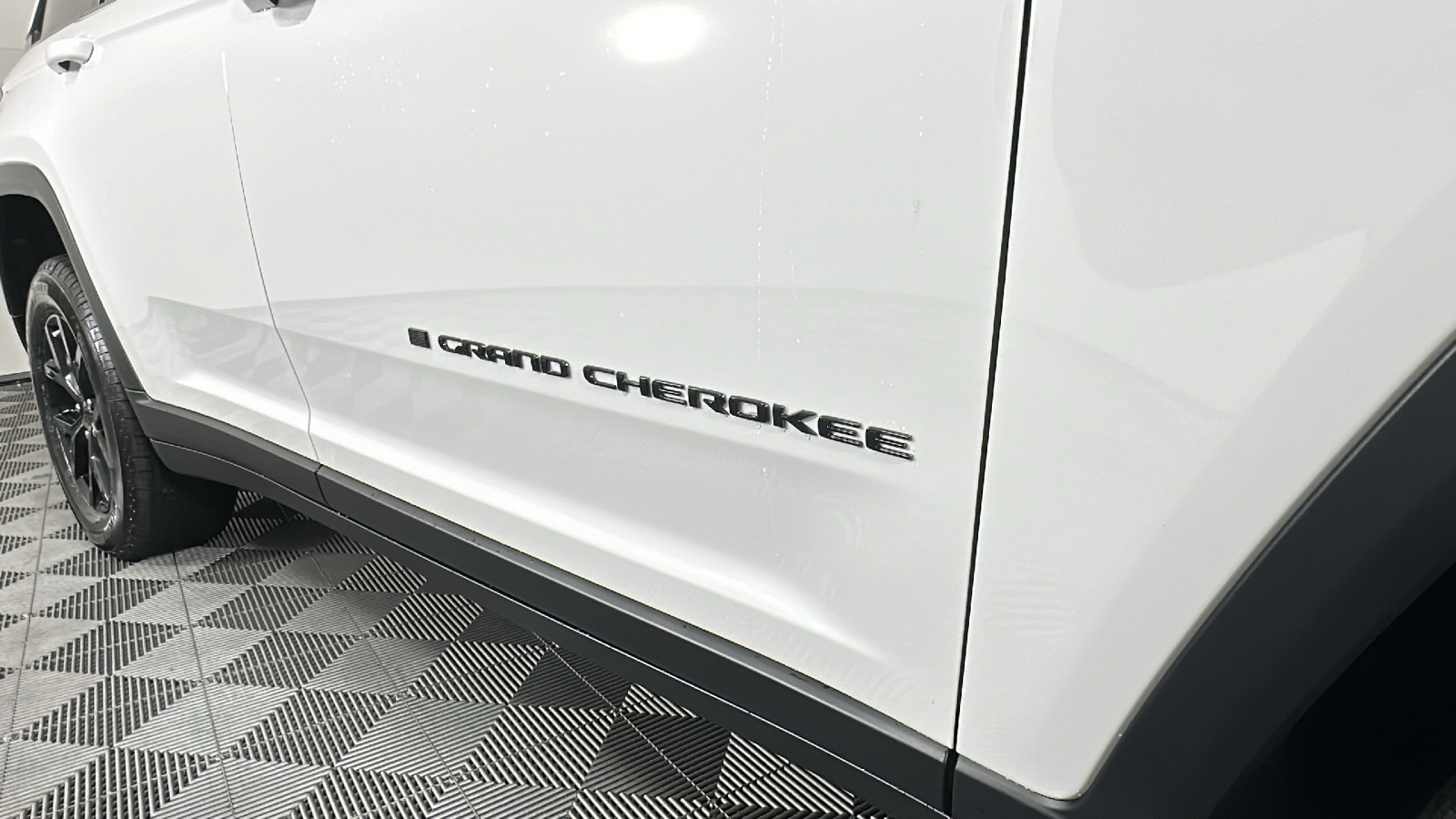 2024 Jeep Grand Cherokee Altitude 4