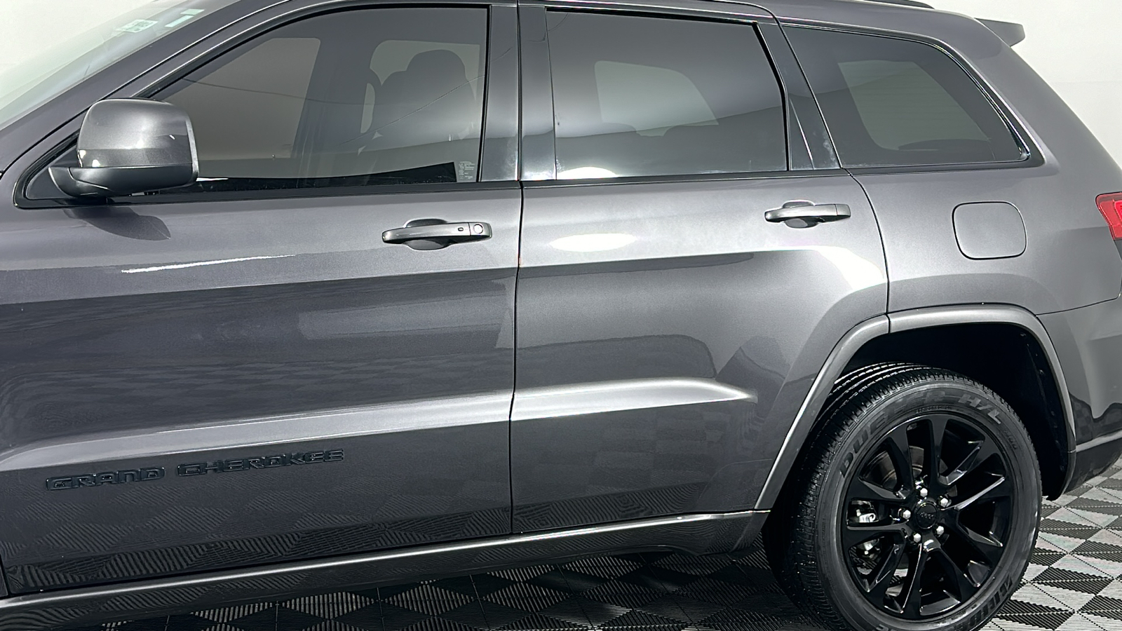 2021 Jeep Grand Cherokee Laredo X 10