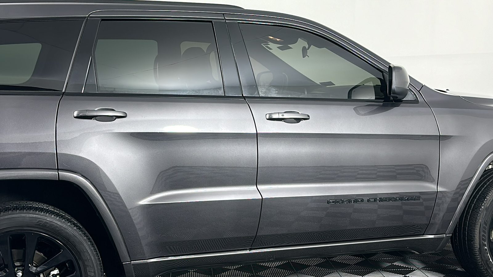 2021 Jeep Grand Cherokee Laredo X 24