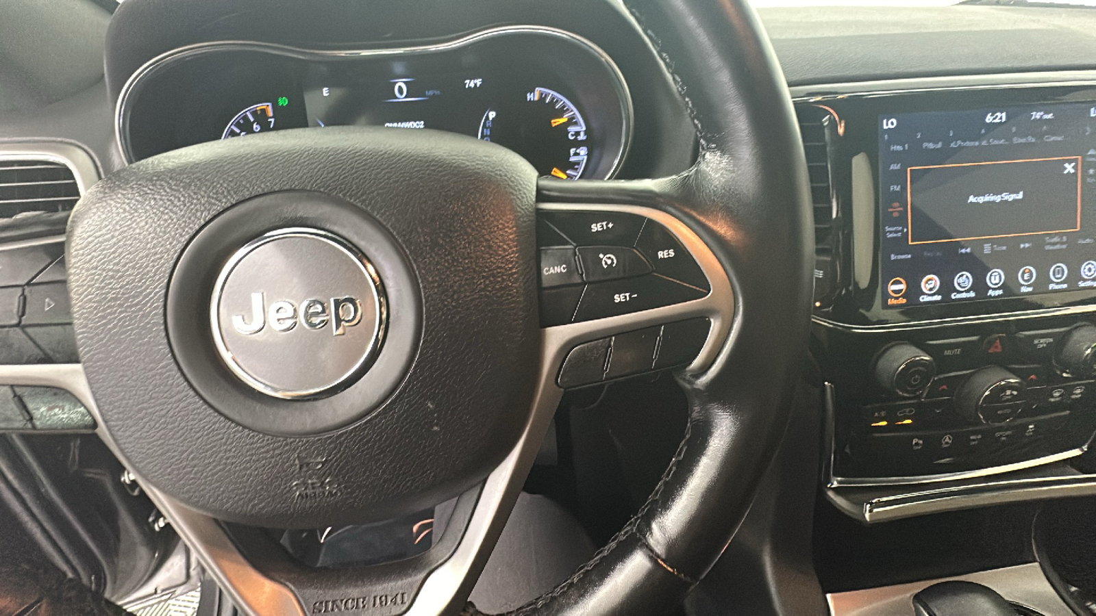 2021 Jeep Grand Cherokee Laredo X 39