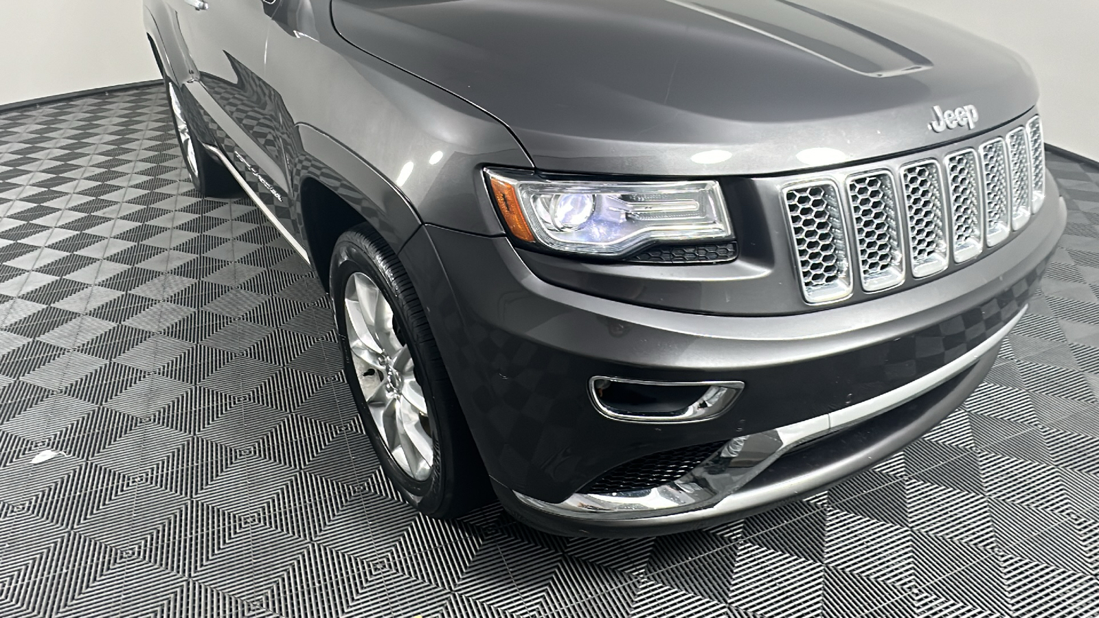 2014 Jeep Grand Cherokee Summit 2