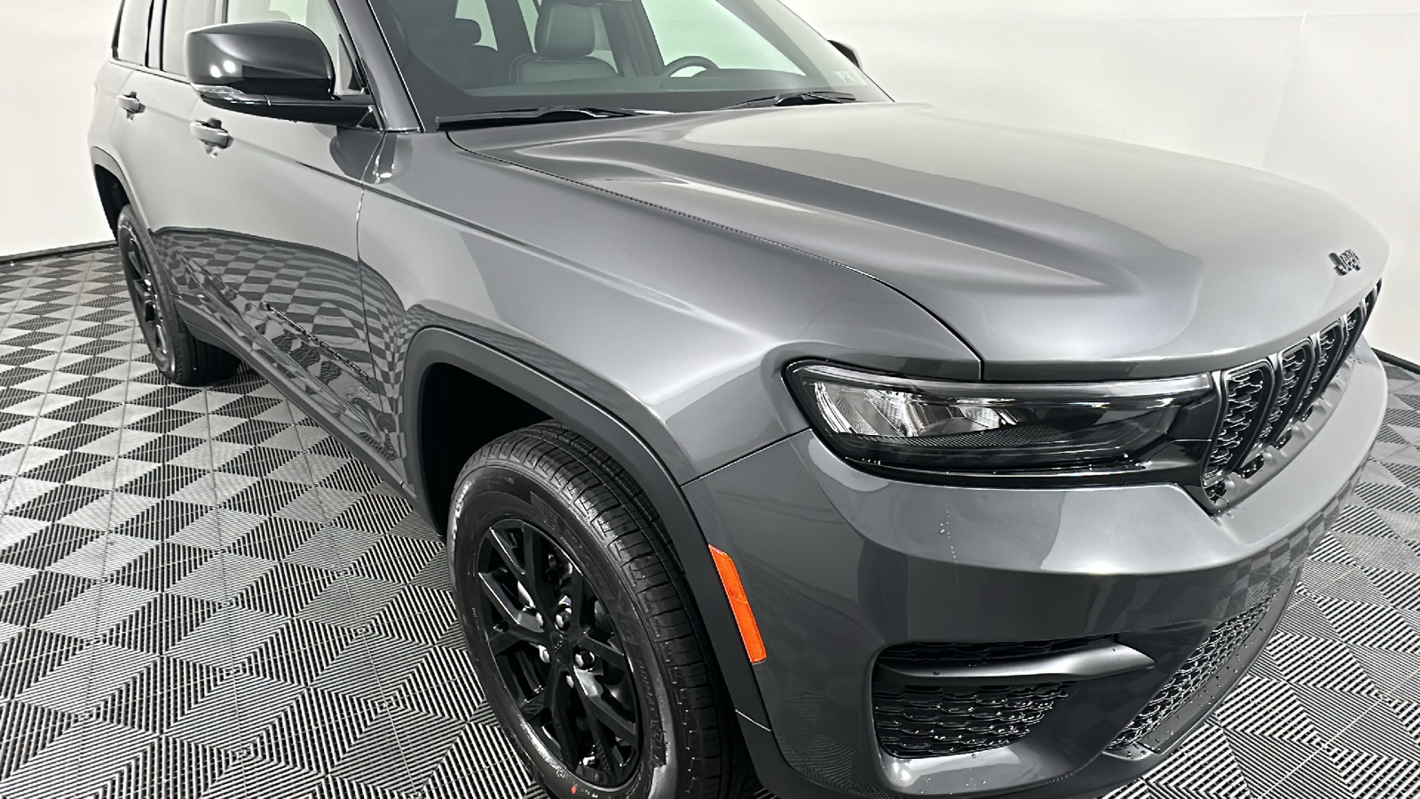 2024 Jeep Grand Cherokee Altitude X 2