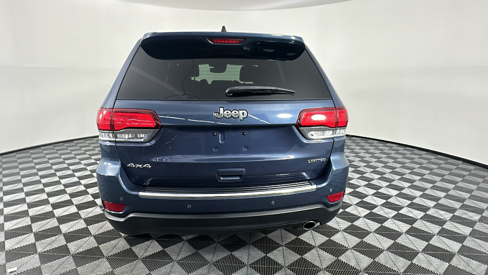 2020 Jeep Grand Cherokee Limited 15