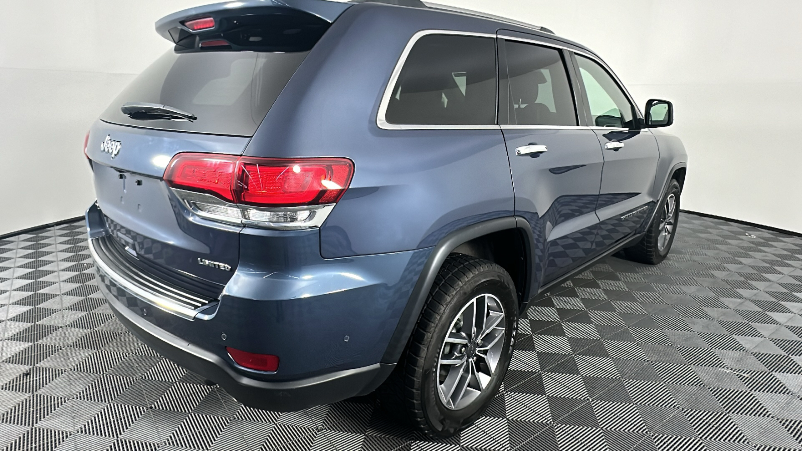 2020 Jeep Grand Cherokee Limited 21