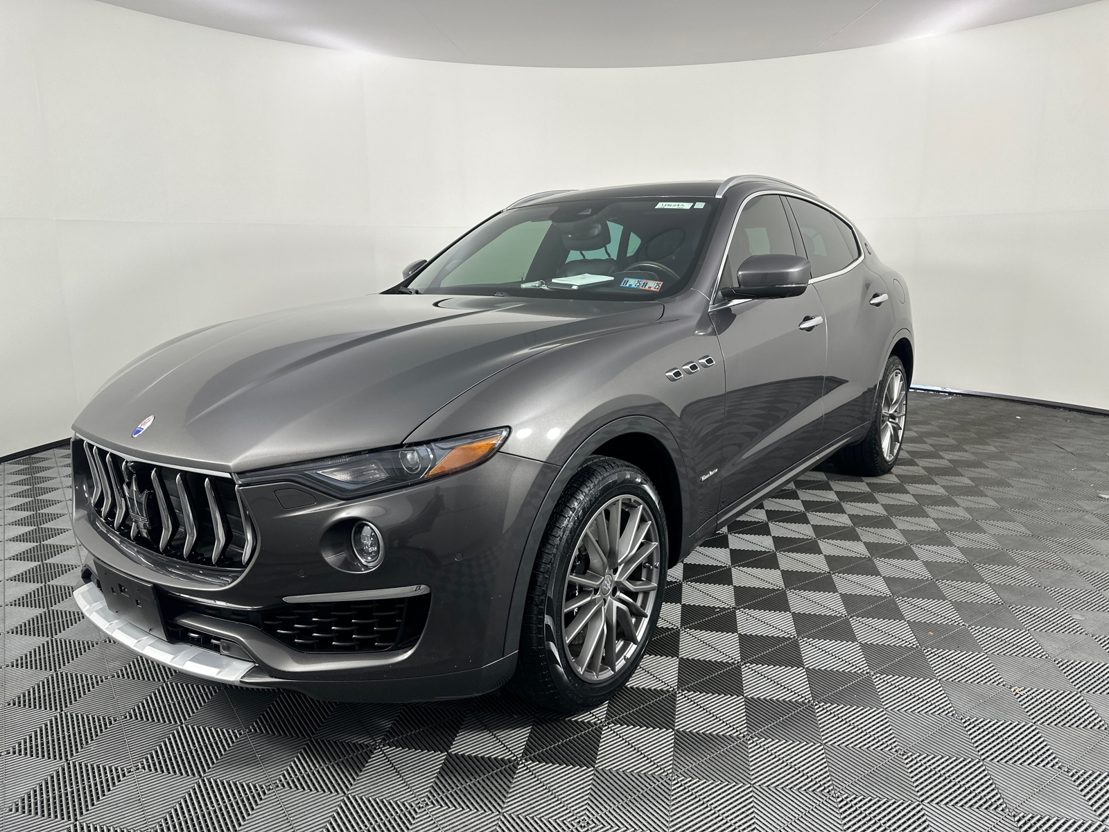 2019 Maserati Levante S GranLusso 6