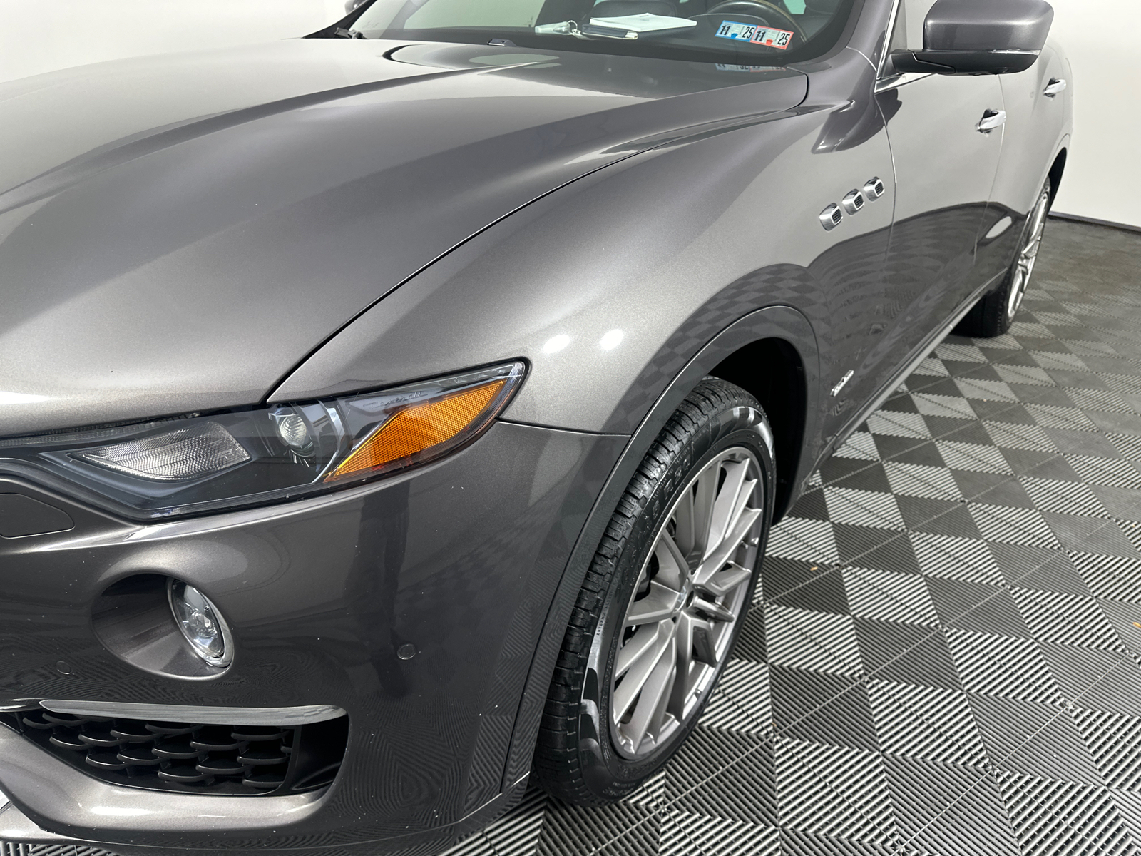 2019 Maserati Levante S GranLusso 8