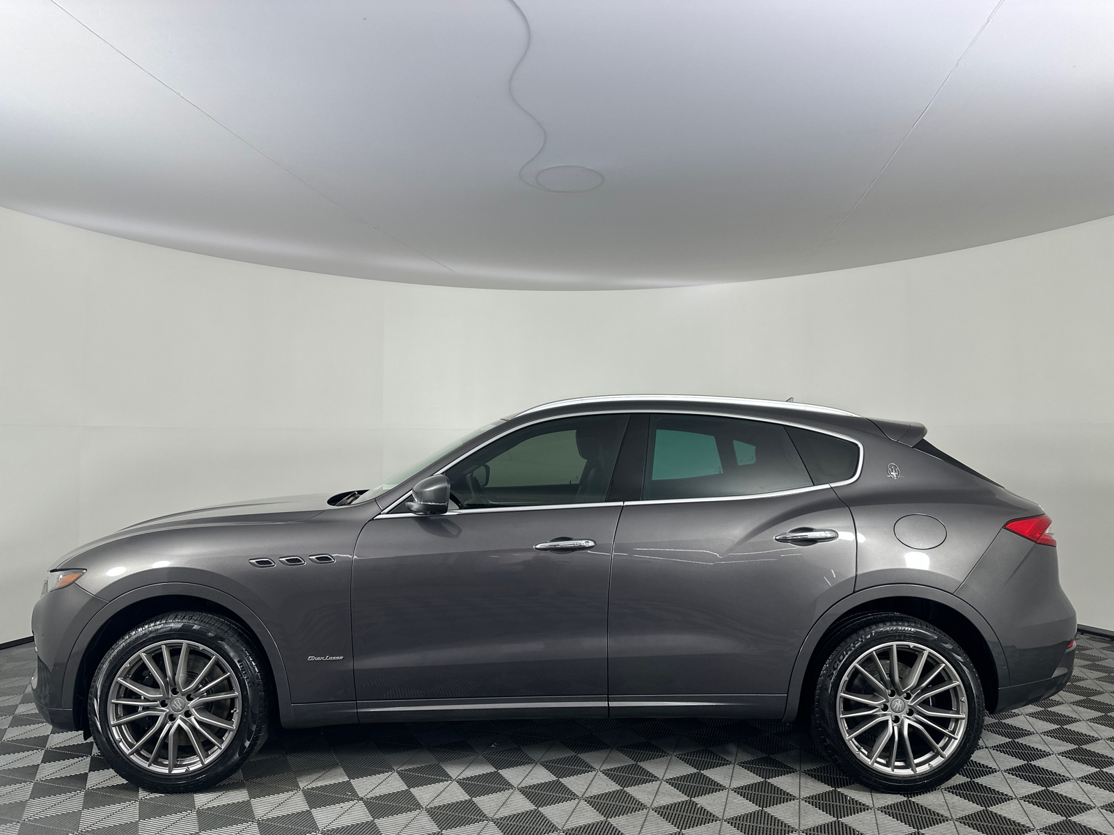 2019 Maserati Levante S GranLusso 10