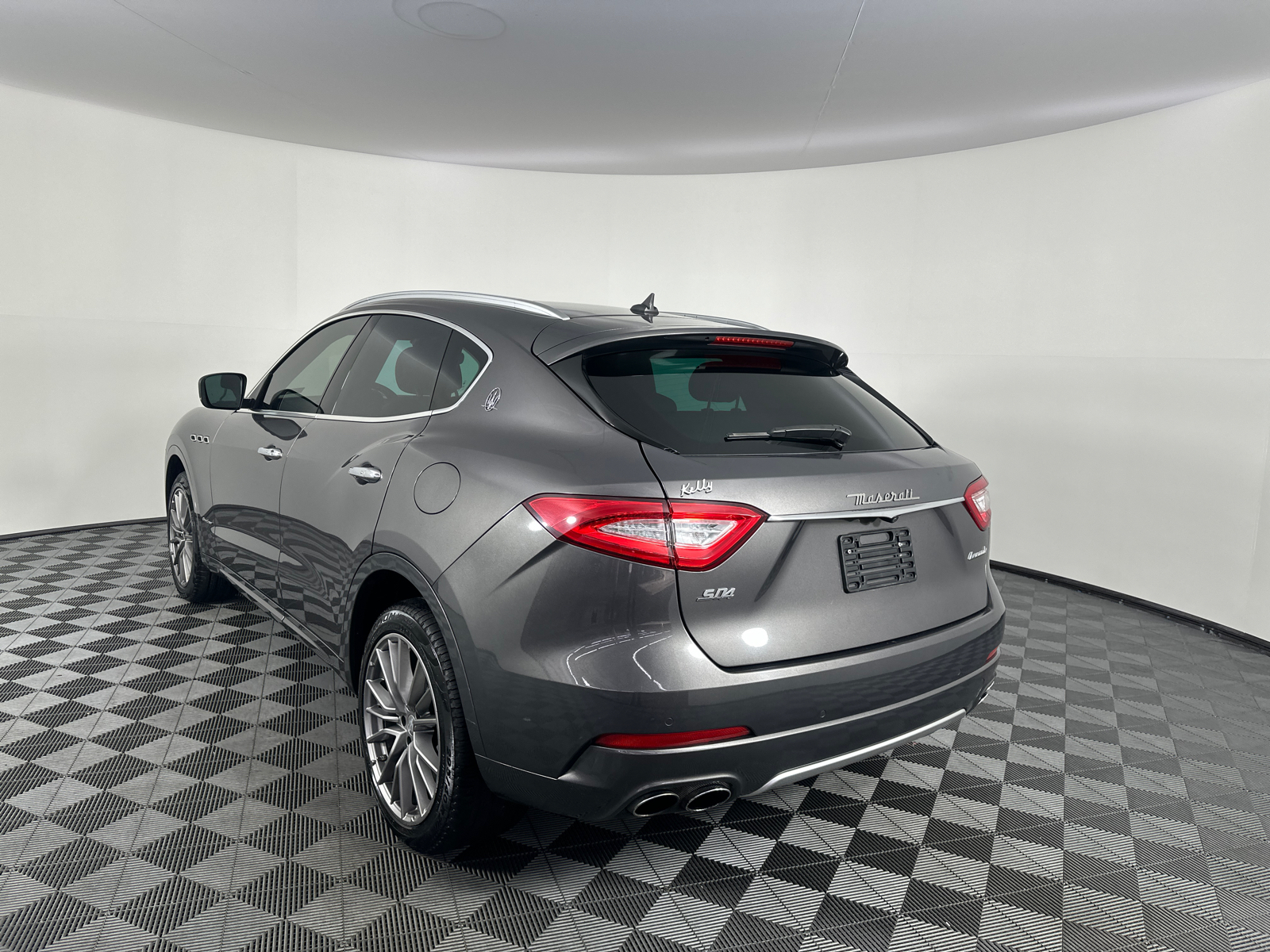 2019 Maserati Levante S GranLusso 11