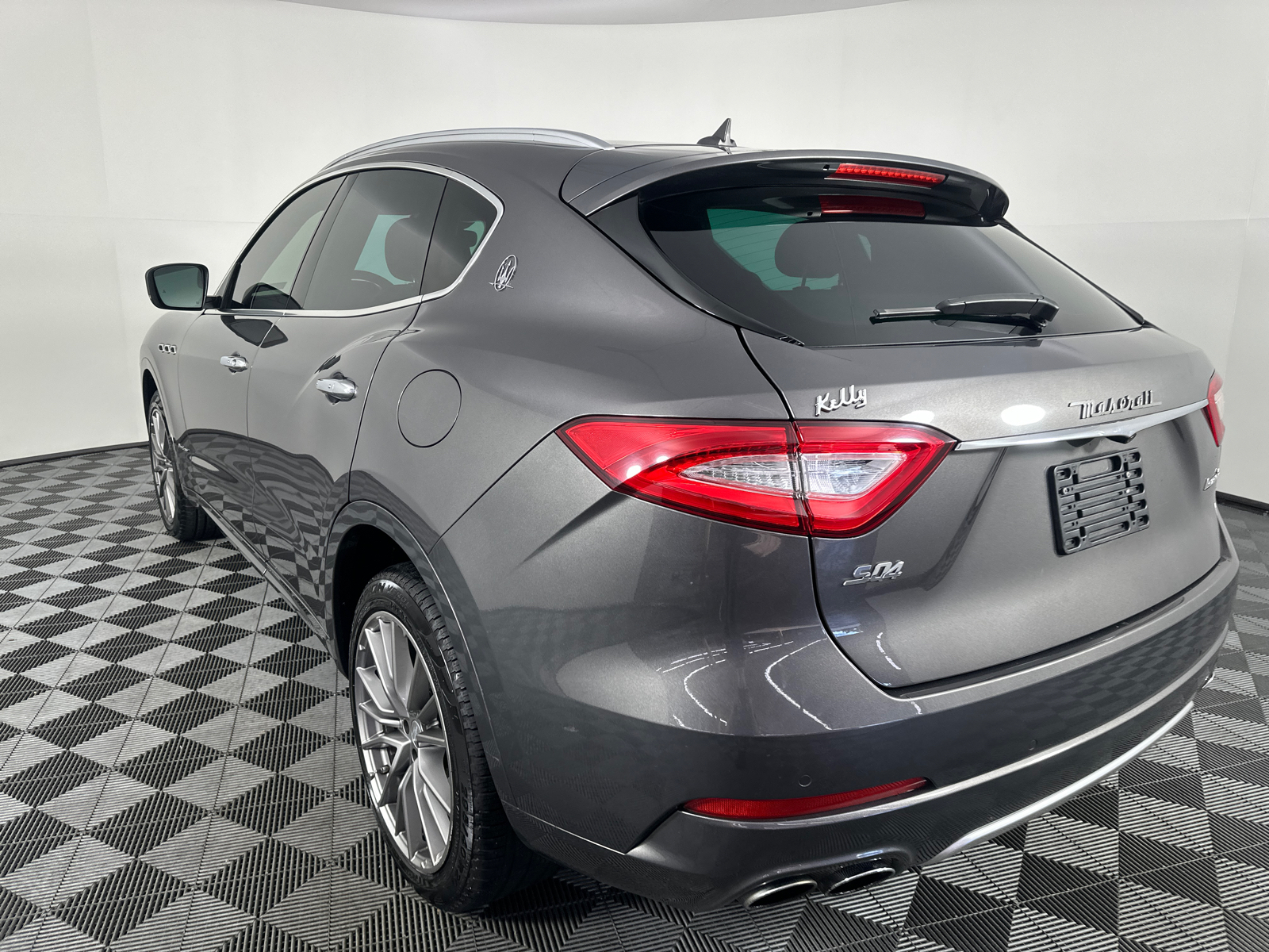 2019 Maserati Levante S GranLusso 12