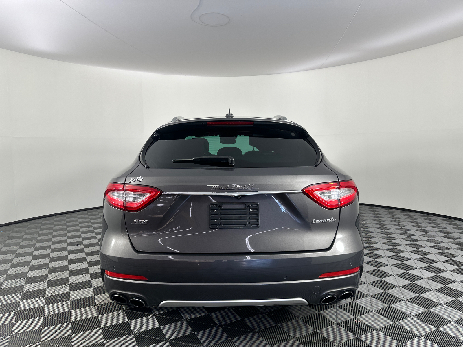 2019 Maserati Levante S GranLusso 14