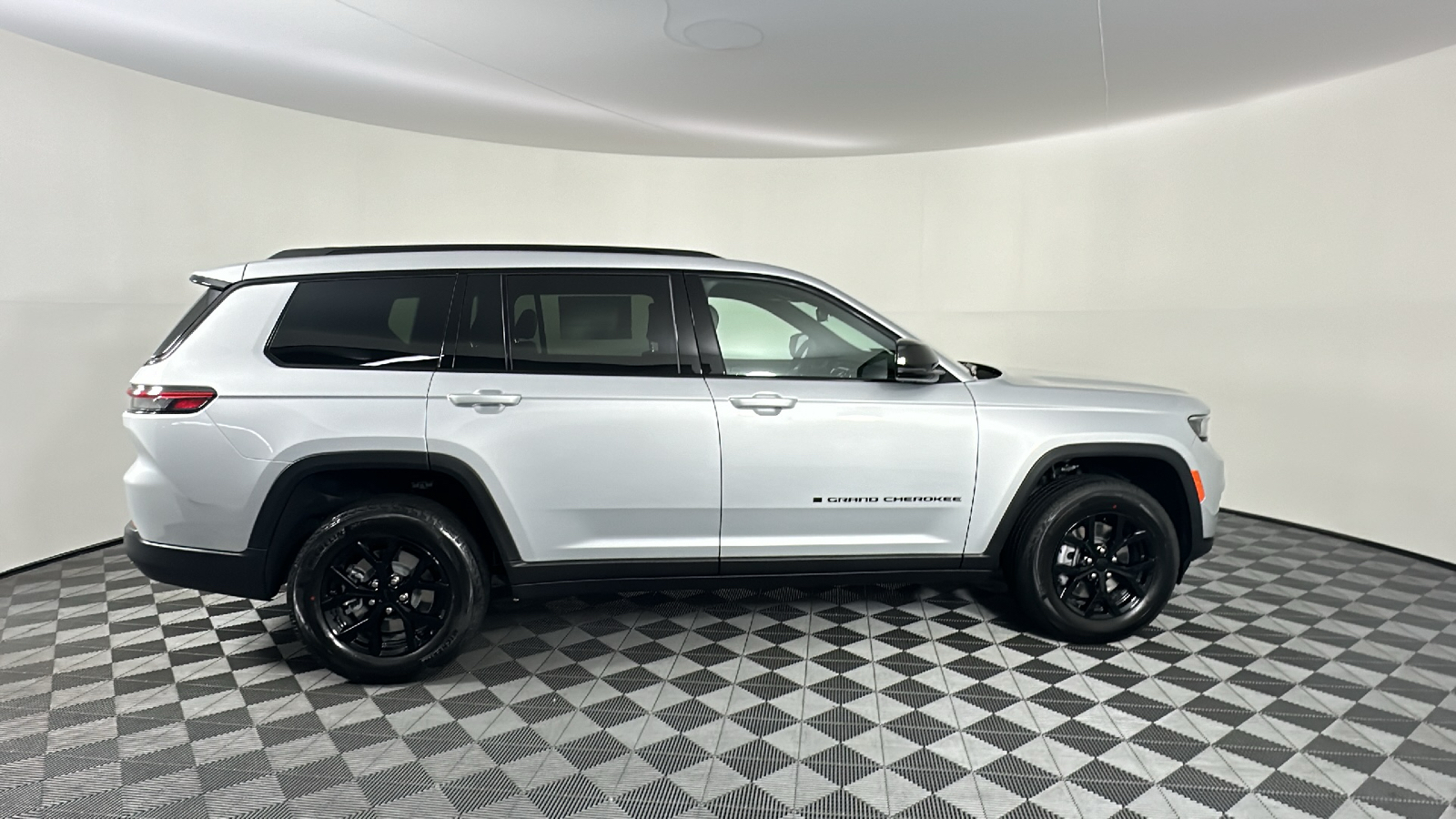 2024 Jeep Grand Cherokee L Altitude X 22