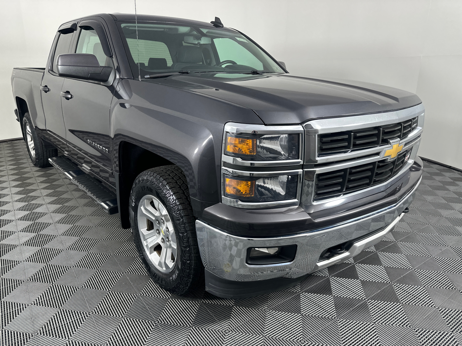 2015 Chevrolet Silverado 1500 LT 2