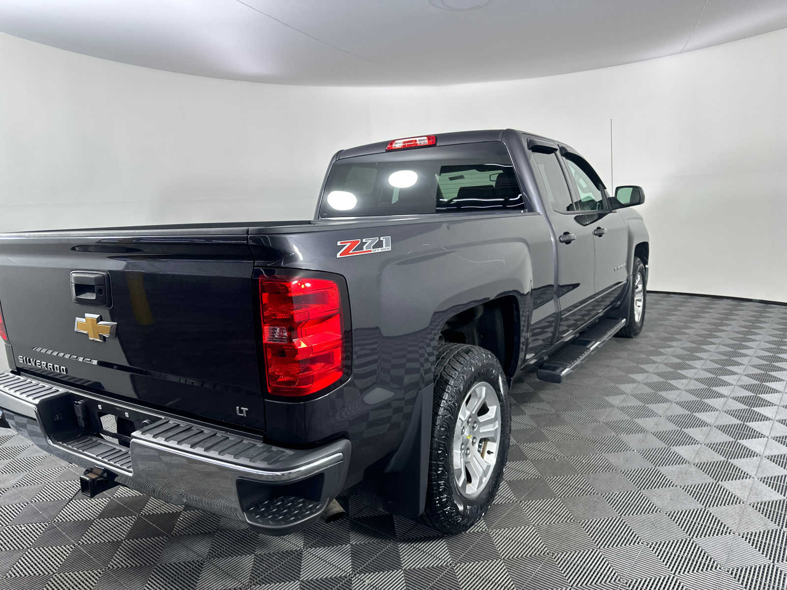 2015 Chevrolet Silverado 1500 LT 16