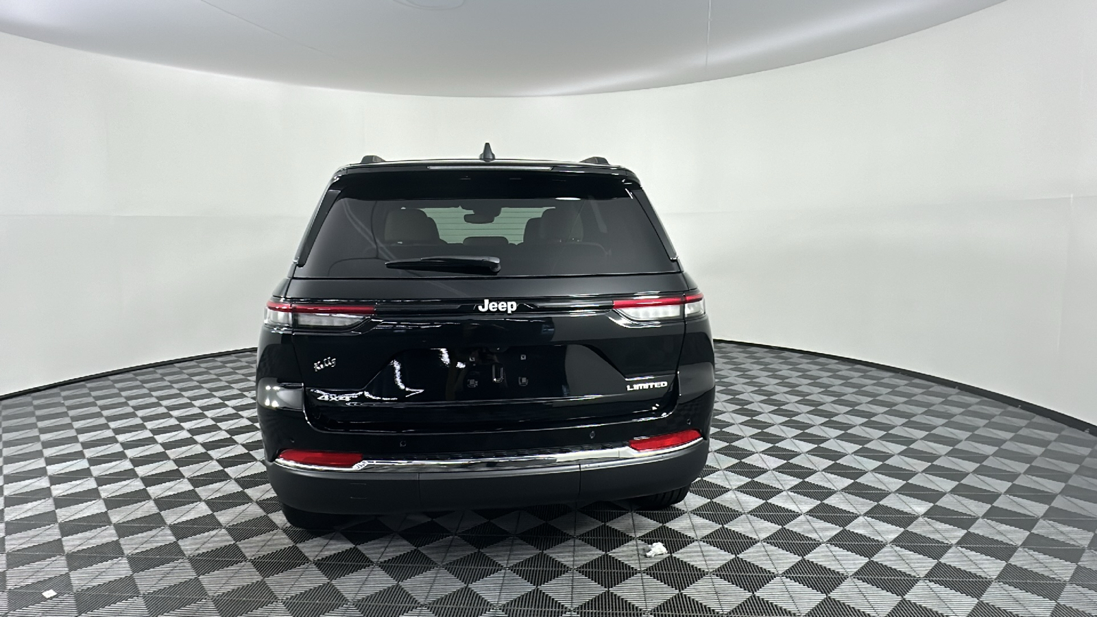 2024 Jeep Grand Cherokee Limited 14