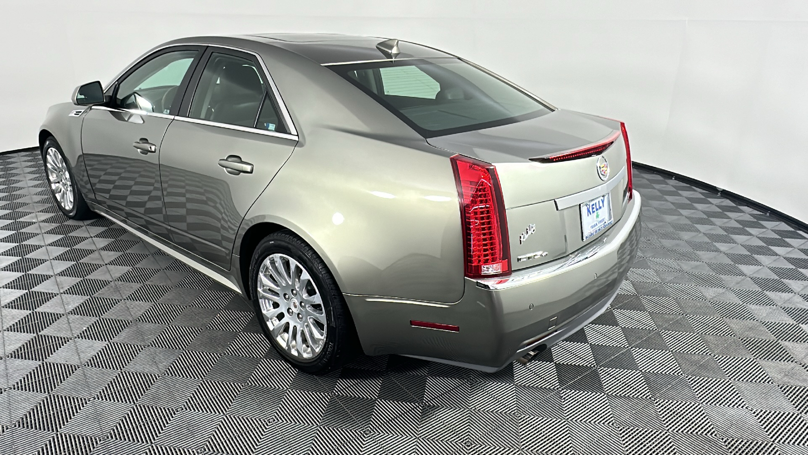 2010 Cadillac CTS Premium 11