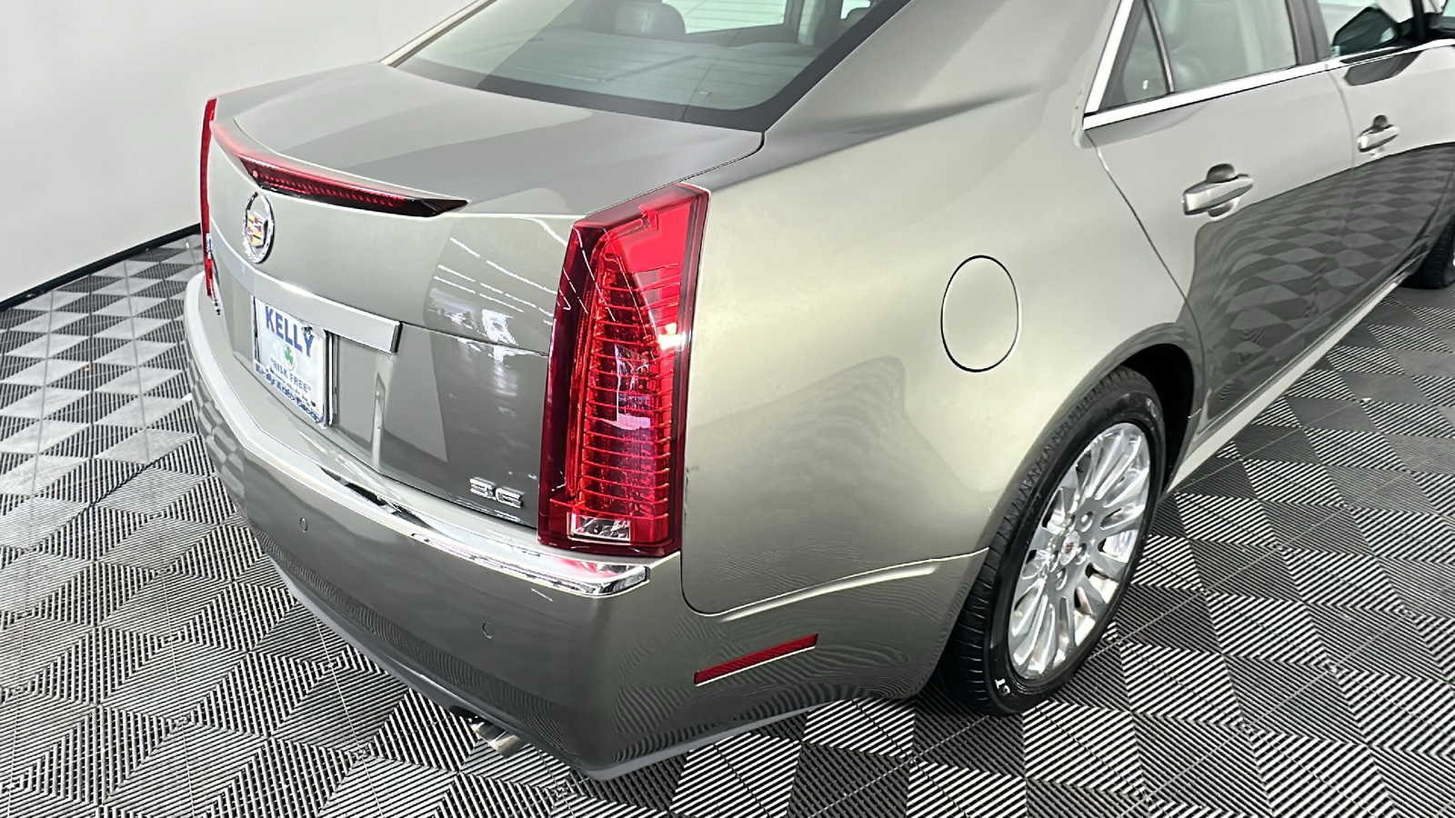 2010 Cadillac CTS Premium 20