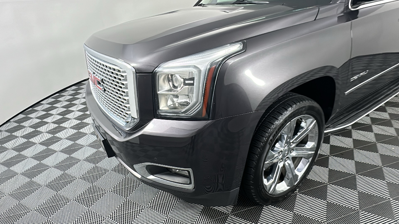 2017 GMC Yukon XL Denali 7