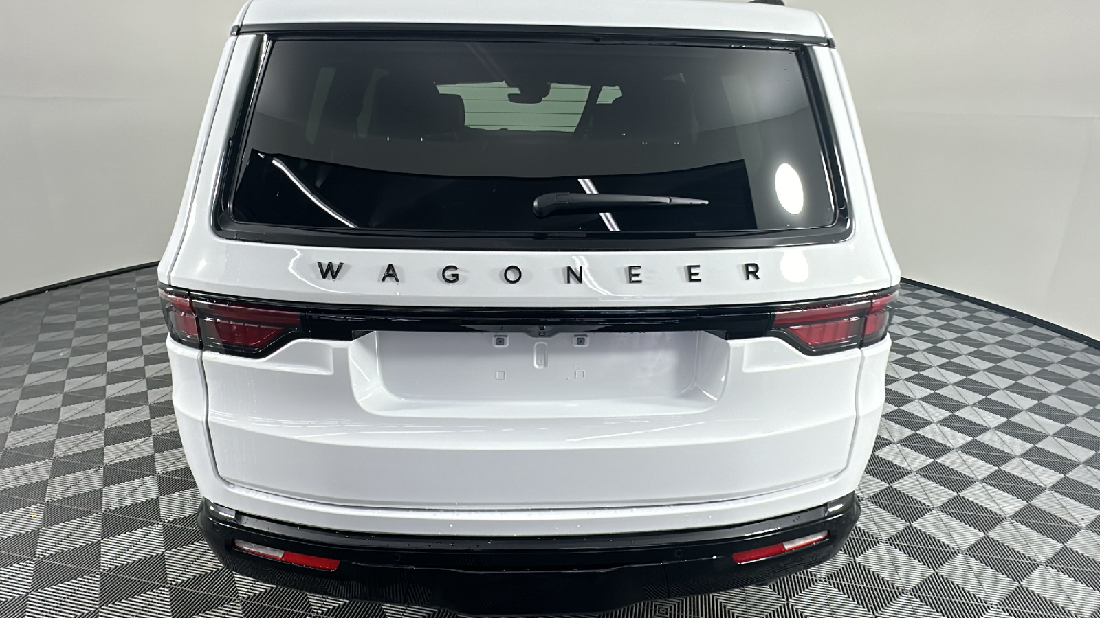 2024 Jeep Wagoneer Series II 15