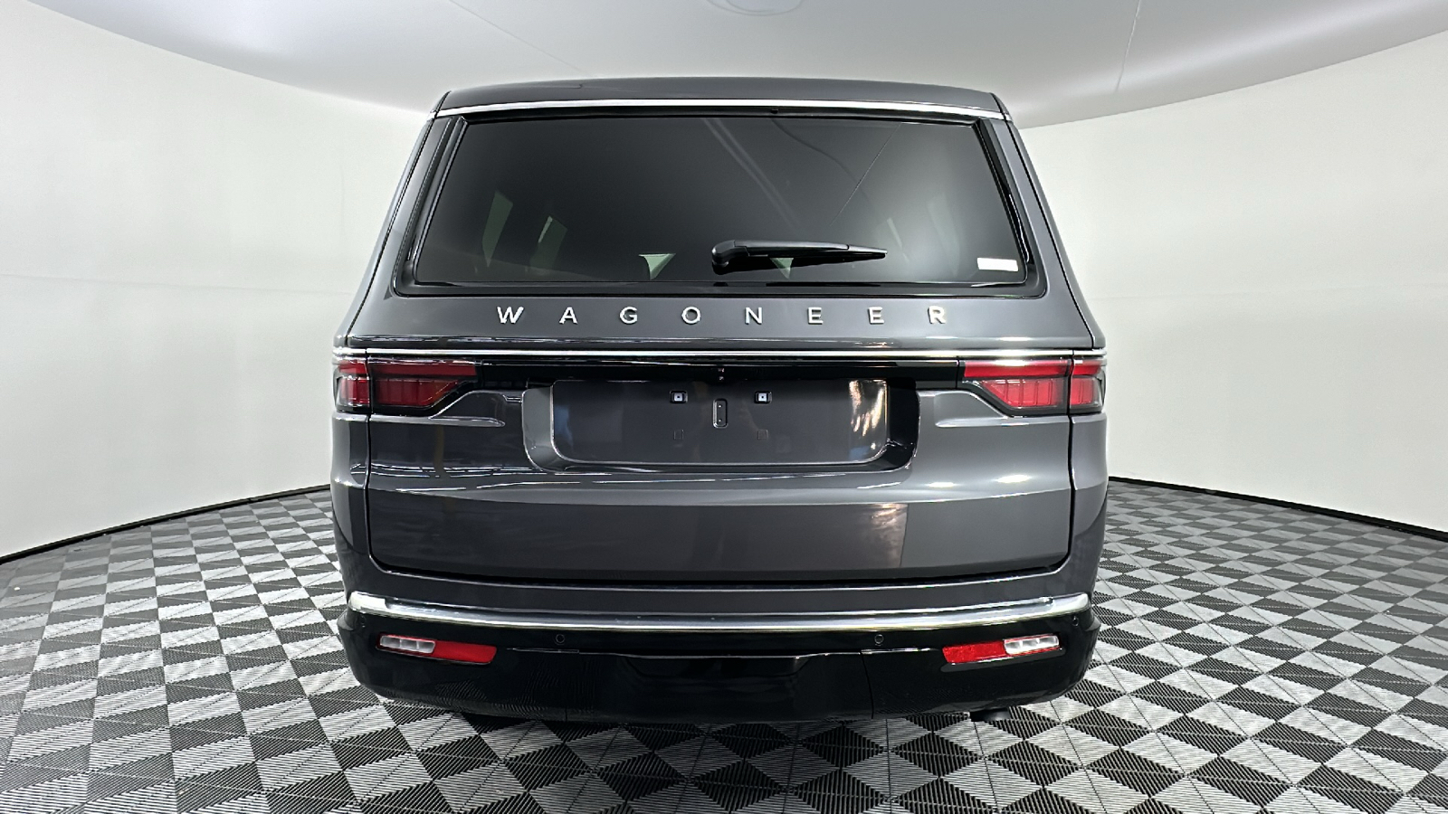 2024 Jeep Wagoneer Base 13