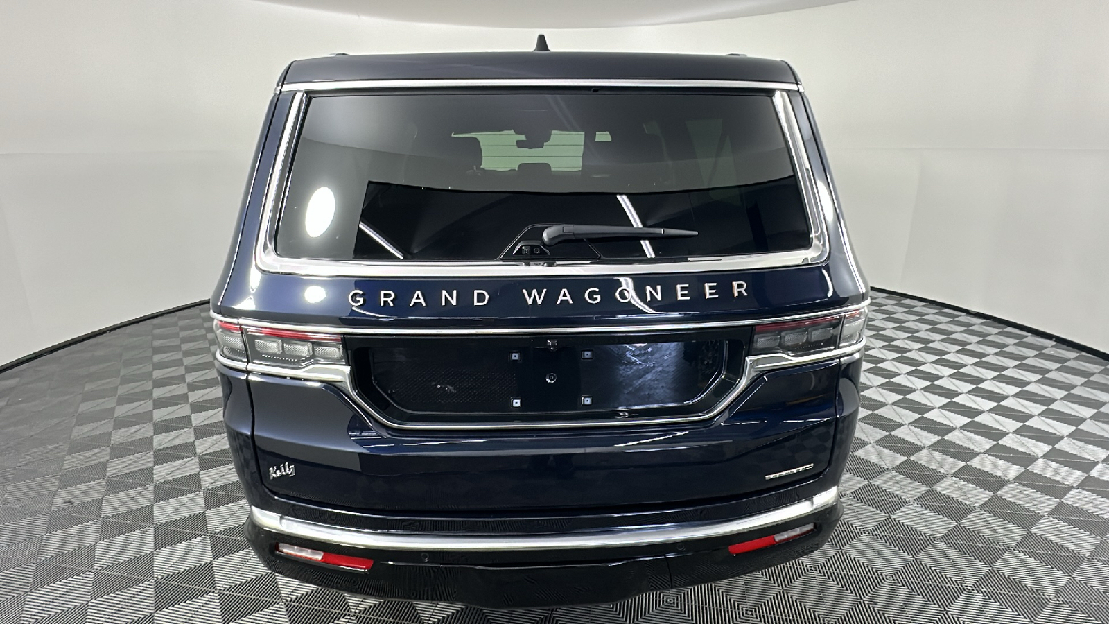 2024 Jeep Grand Wagoneer L Series III 15