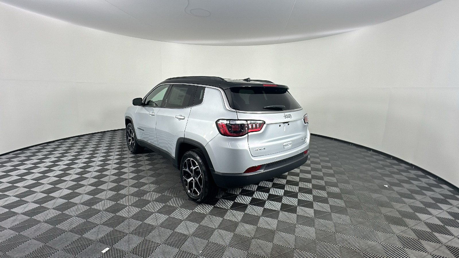 2025 Jeep Compass Limited 9