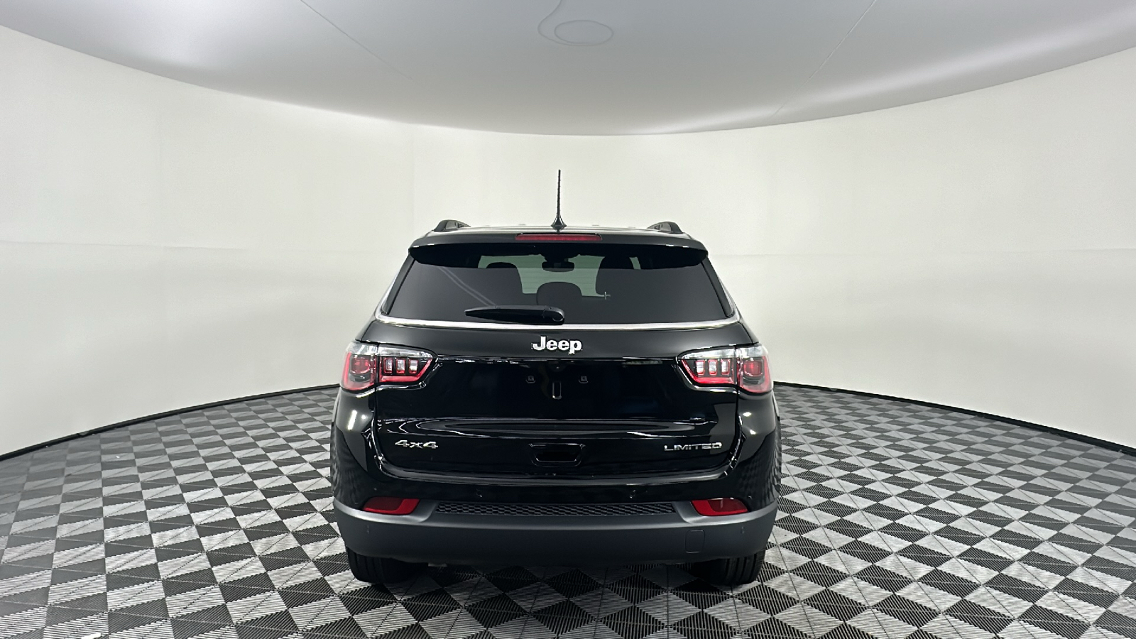 2025 Jeep Compass Limited 14