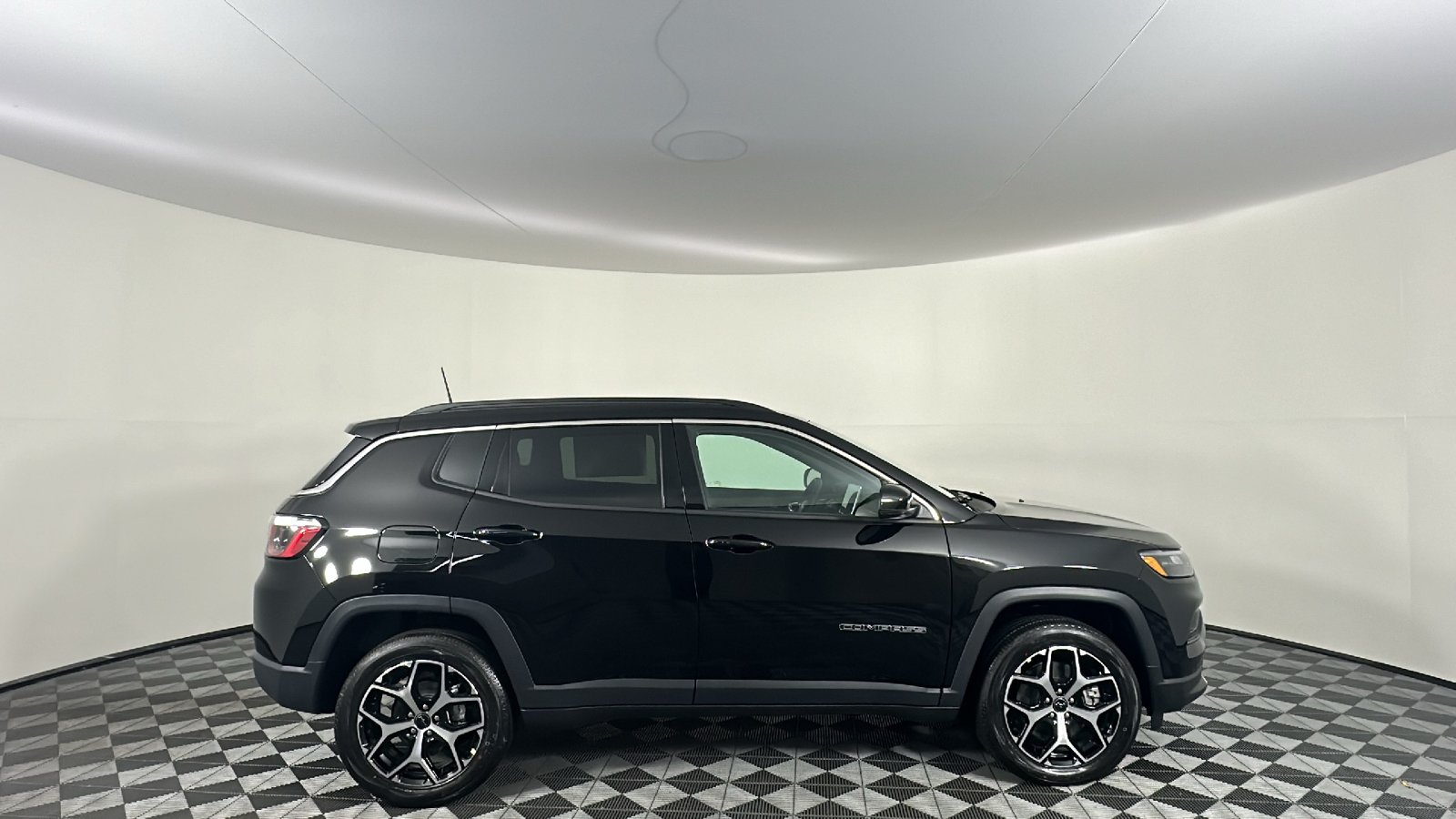 2025 Jeep Compass Limited 23