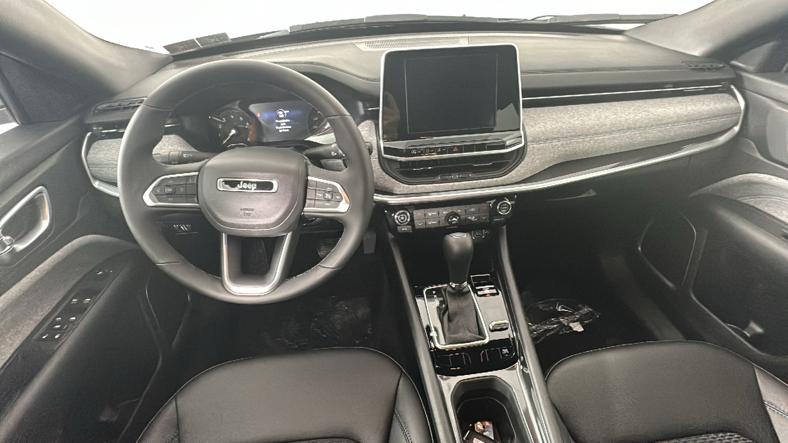 2025 Jeep Compass Latitude 26