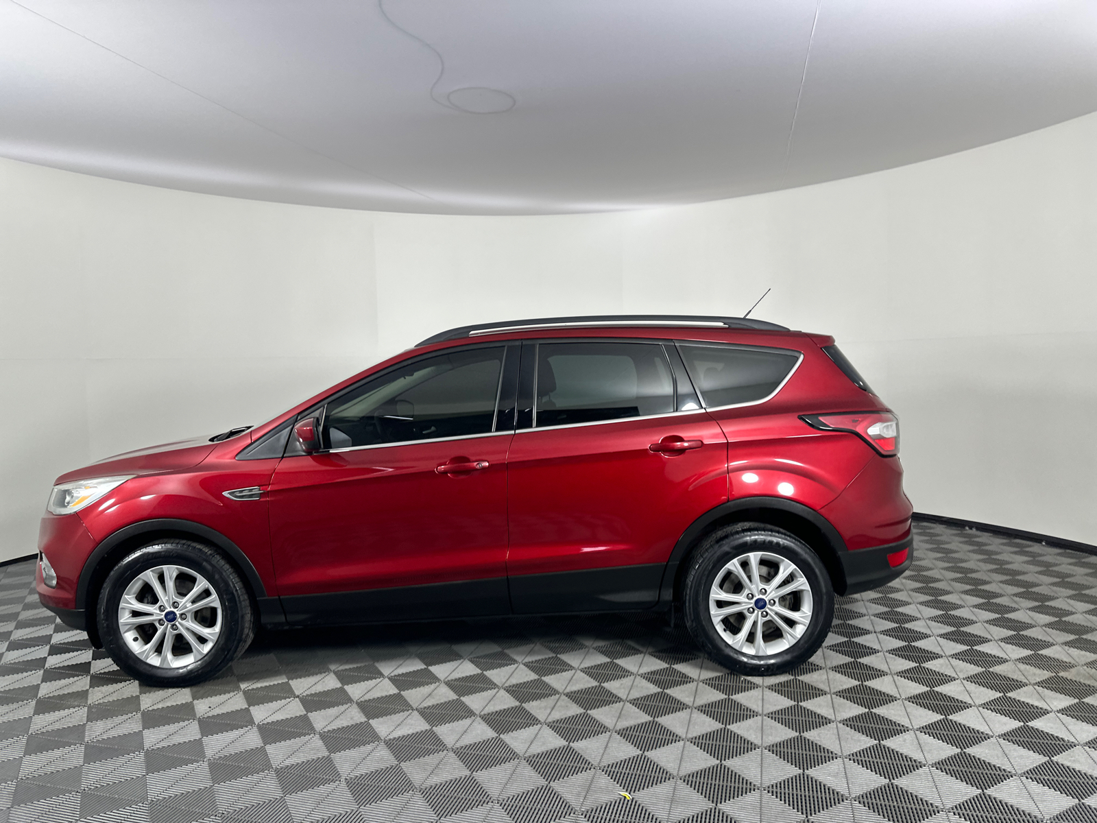 2017 Ford Escape SE 9