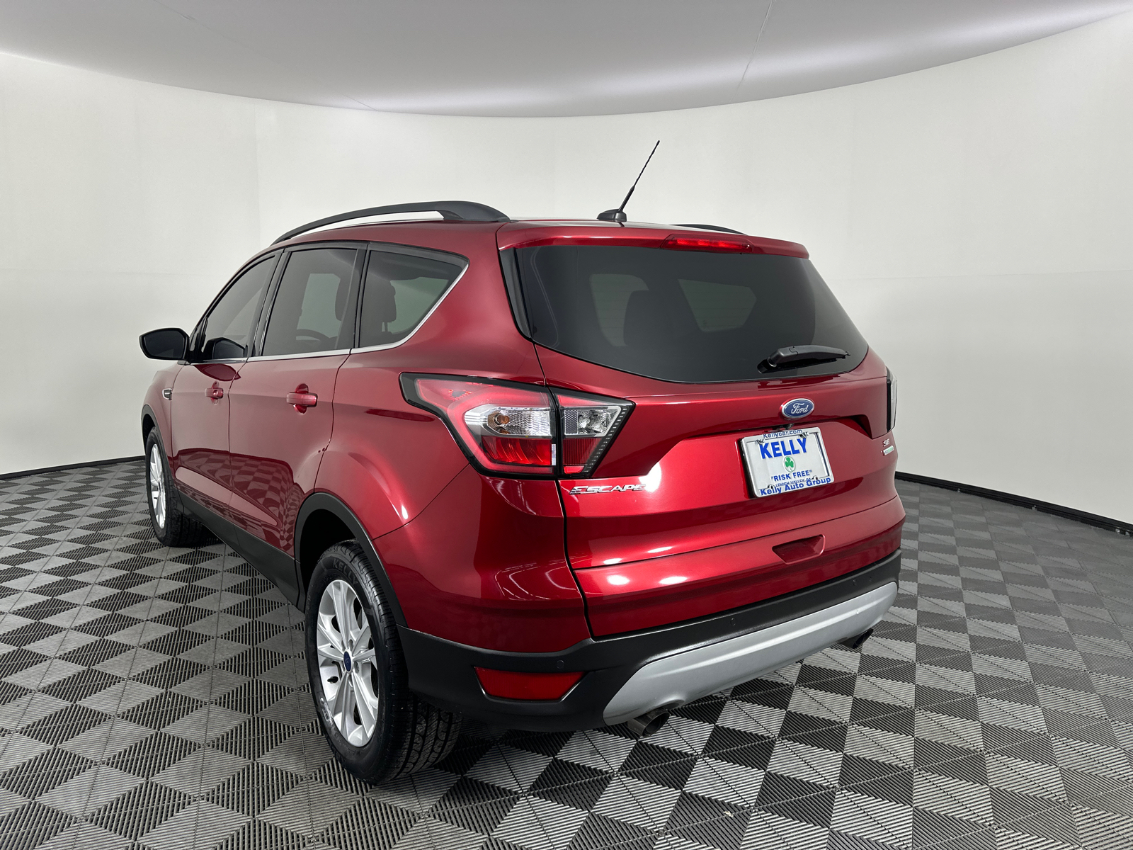 2017 Ford Escape SE 11