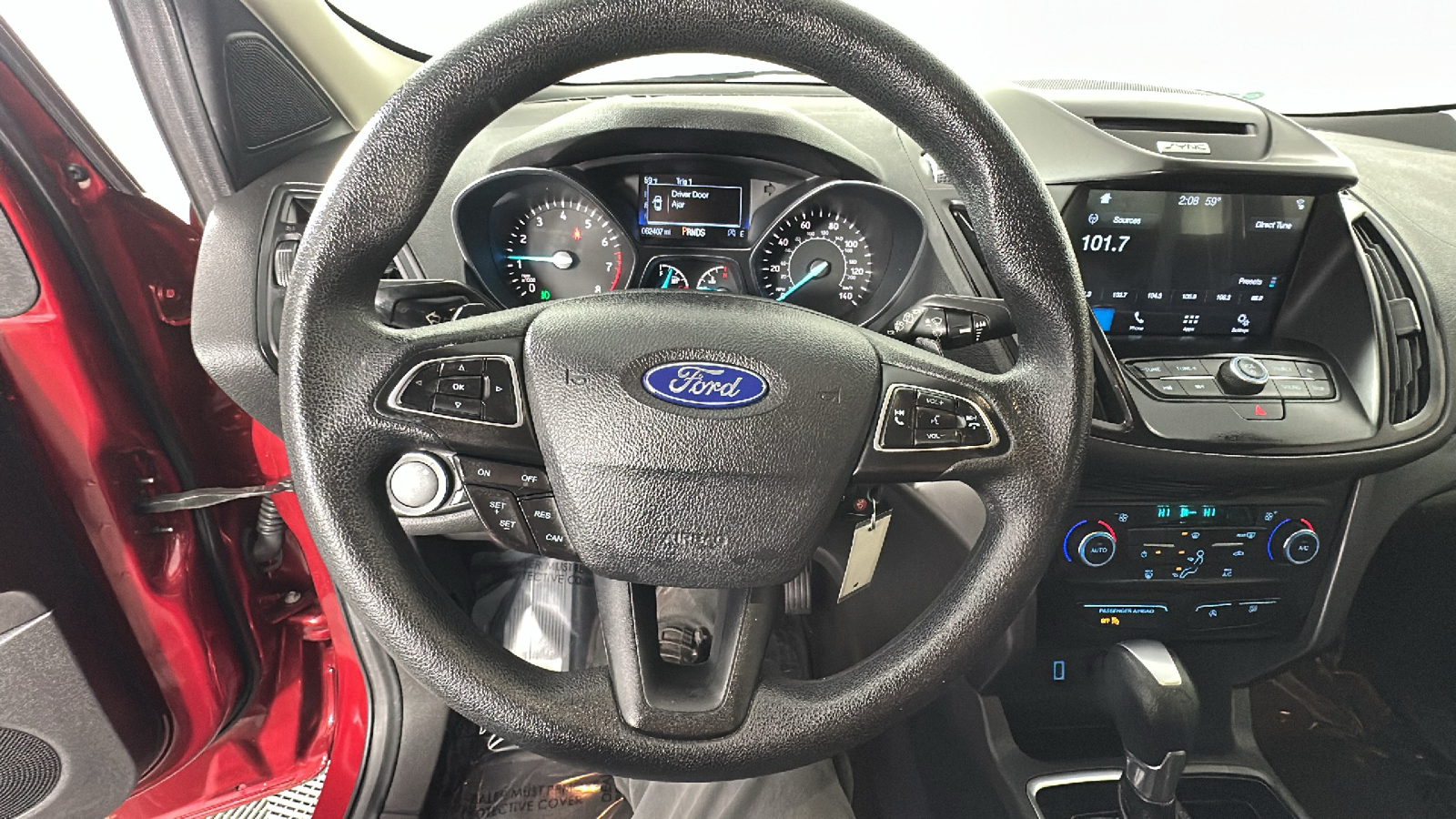 2017 Ford Escape SE 33