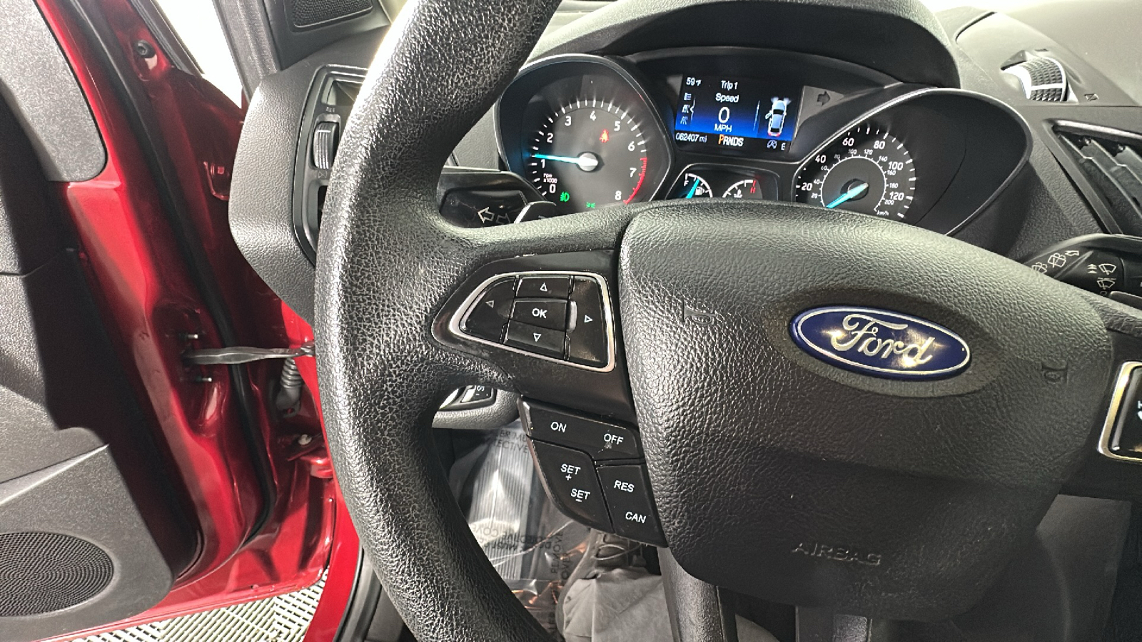 2017 Ford Escape SE 34