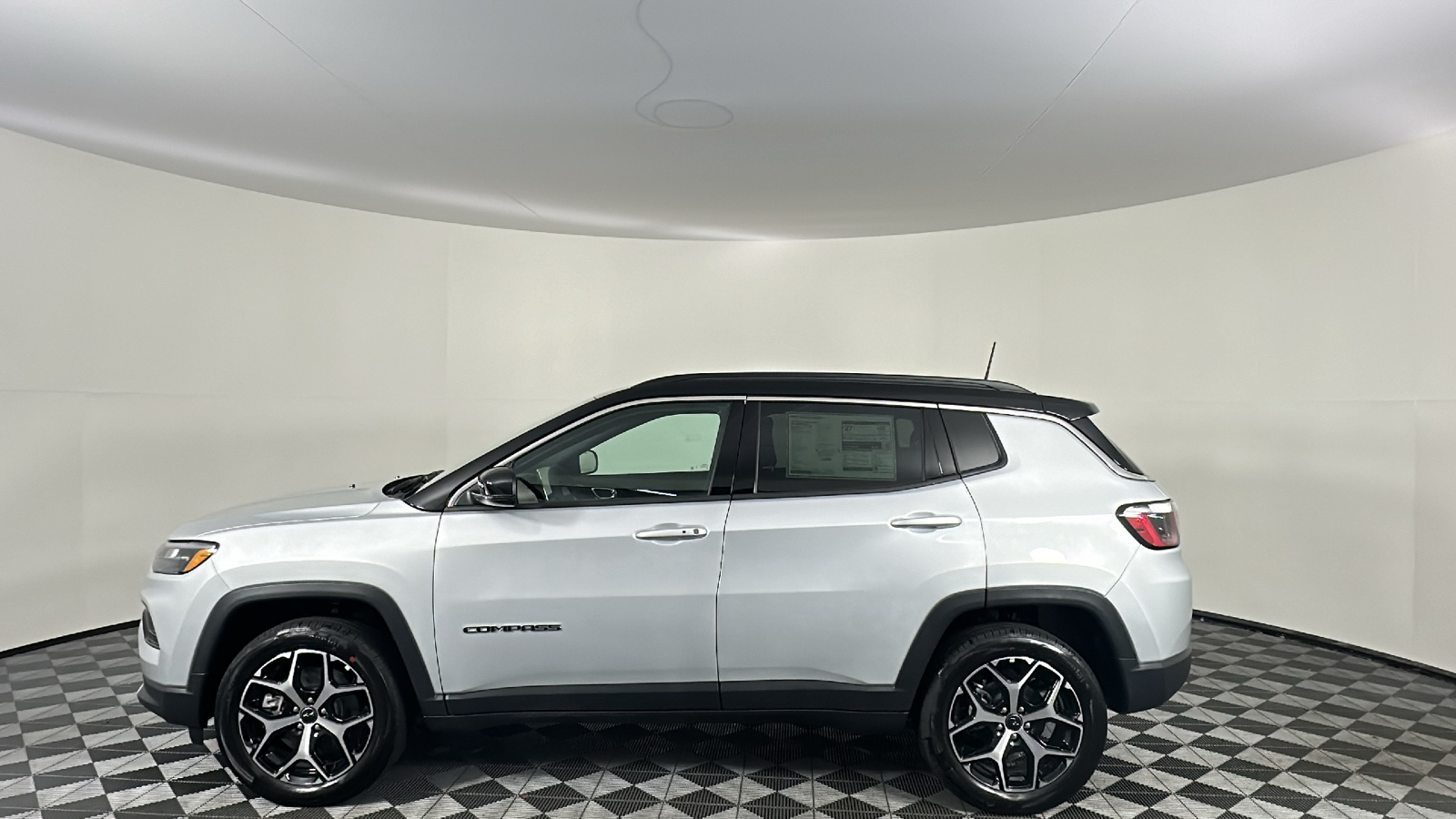 2025 Jeep Compass Limited 9