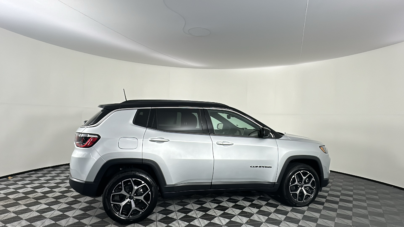 2025 Jeep Compass Limited 20