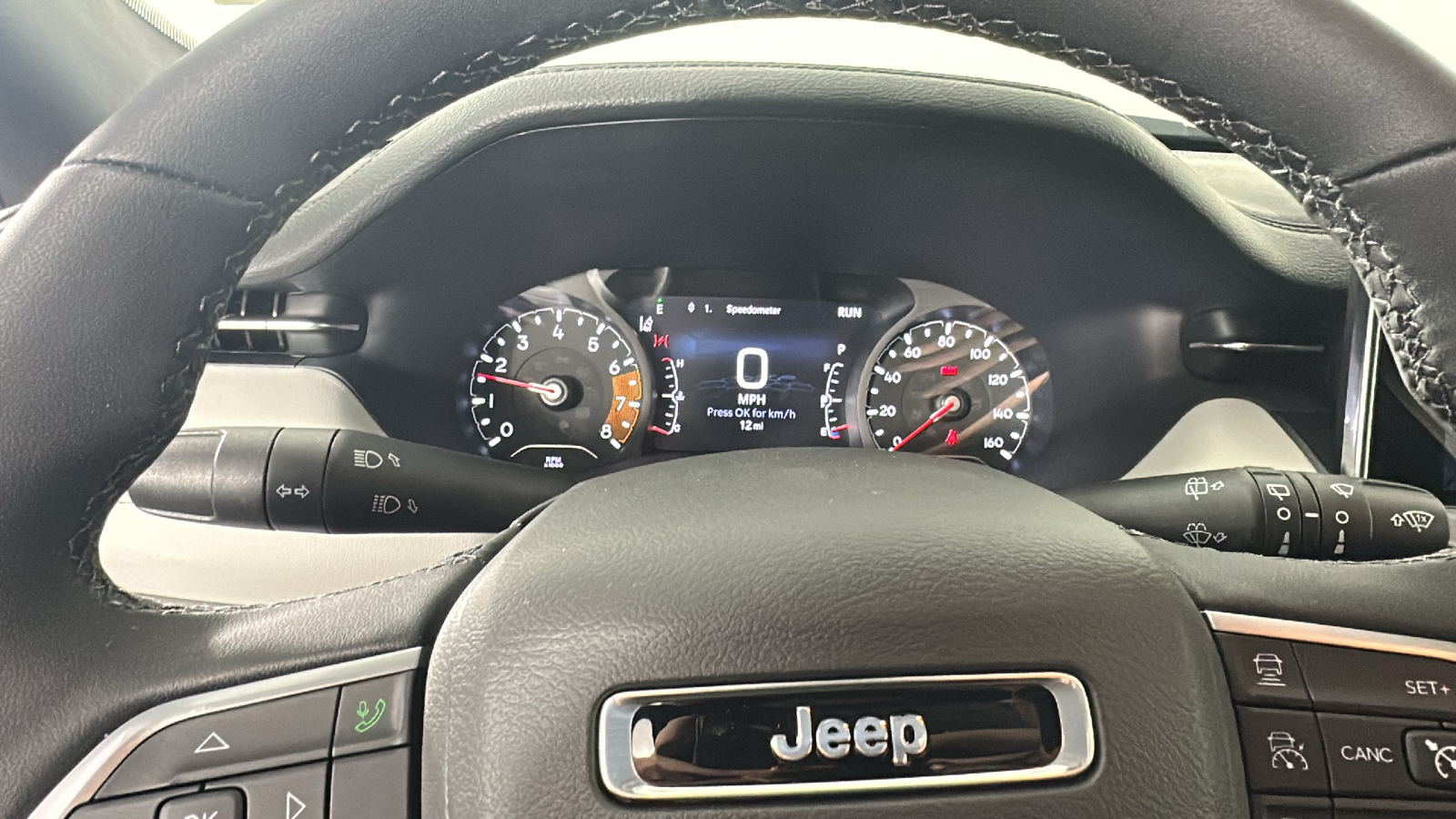 2025 Jeep Compass Limited 32