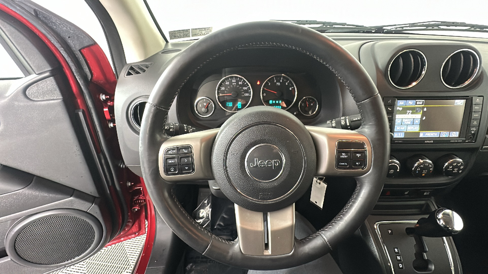 2013 Jeep Compass Limited 33