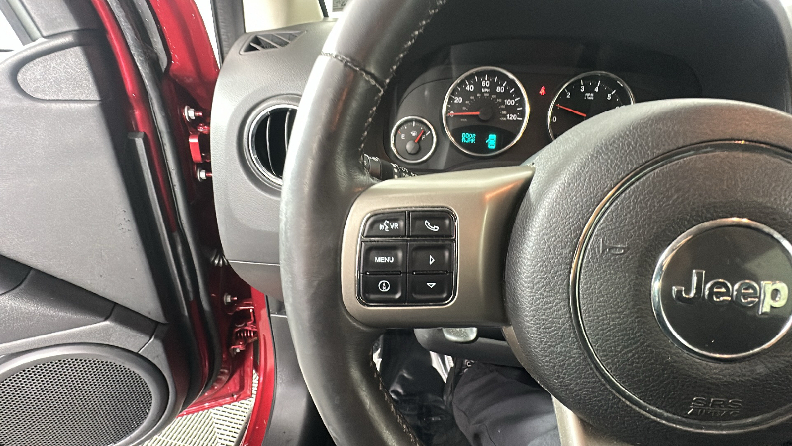 2013 Jeep Compass Limited 34