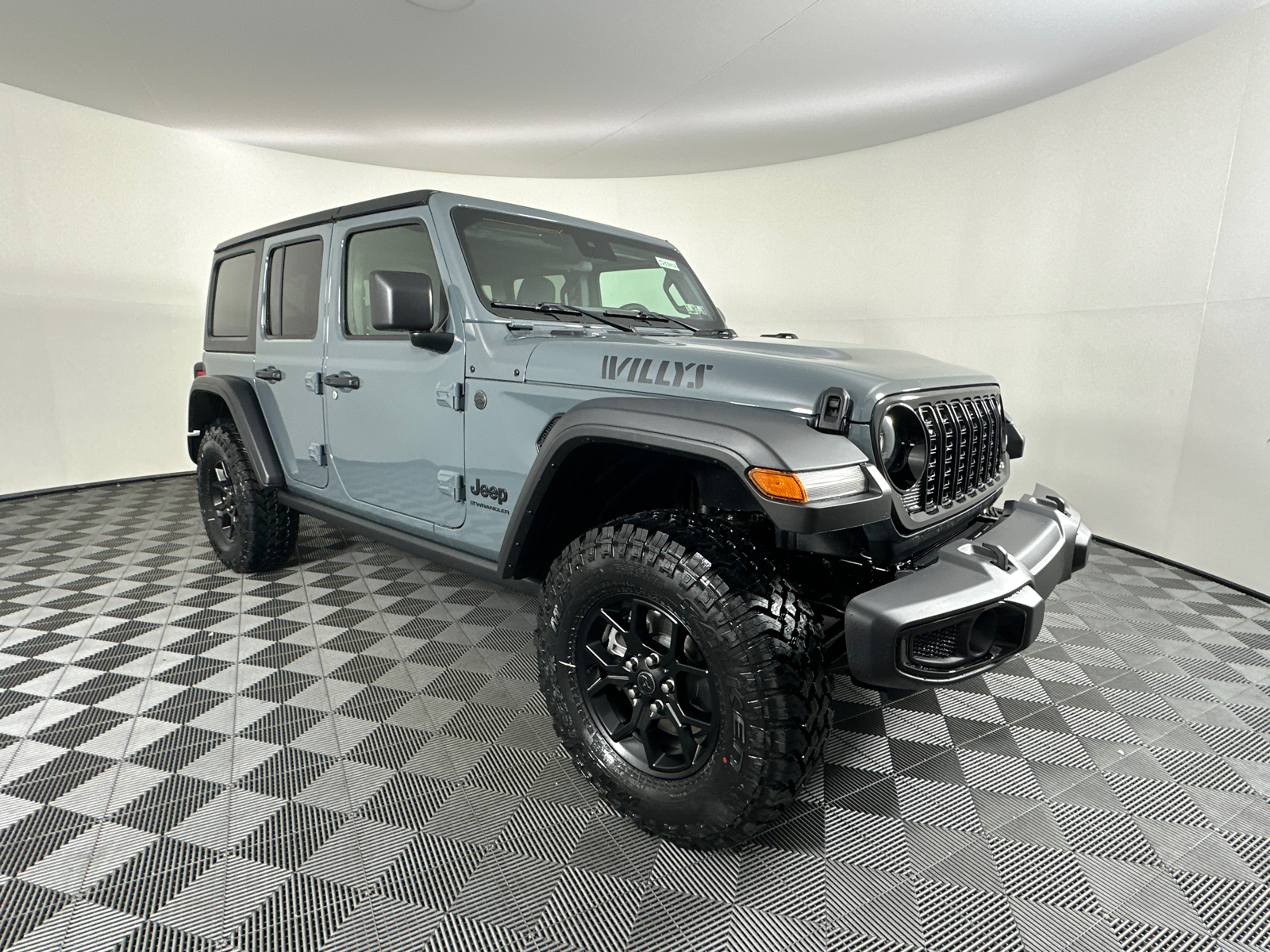 2025 Jeep Wrangler Willys 2